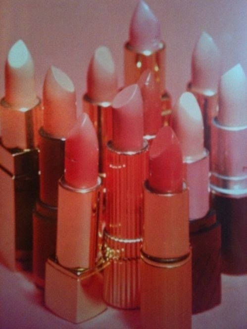 Vintage 90's Lipstick Collection Aesthetic Wallpaper