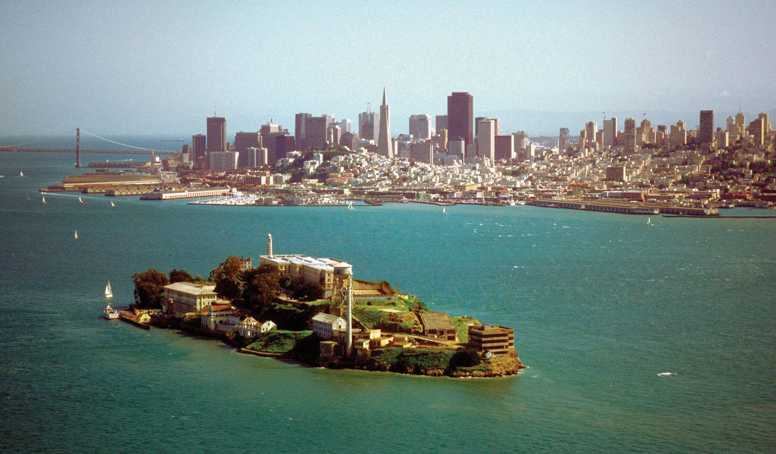 Vintage Alcatraz San Francisco Wallpaper