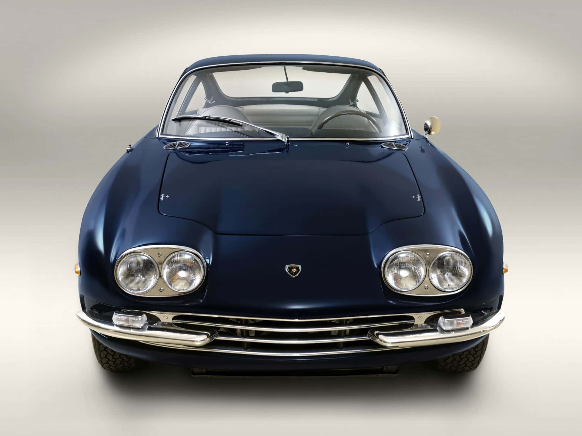 Vintage Beauty: The Sleek And Stylish Lamborghini 400 Gt Wallpaper