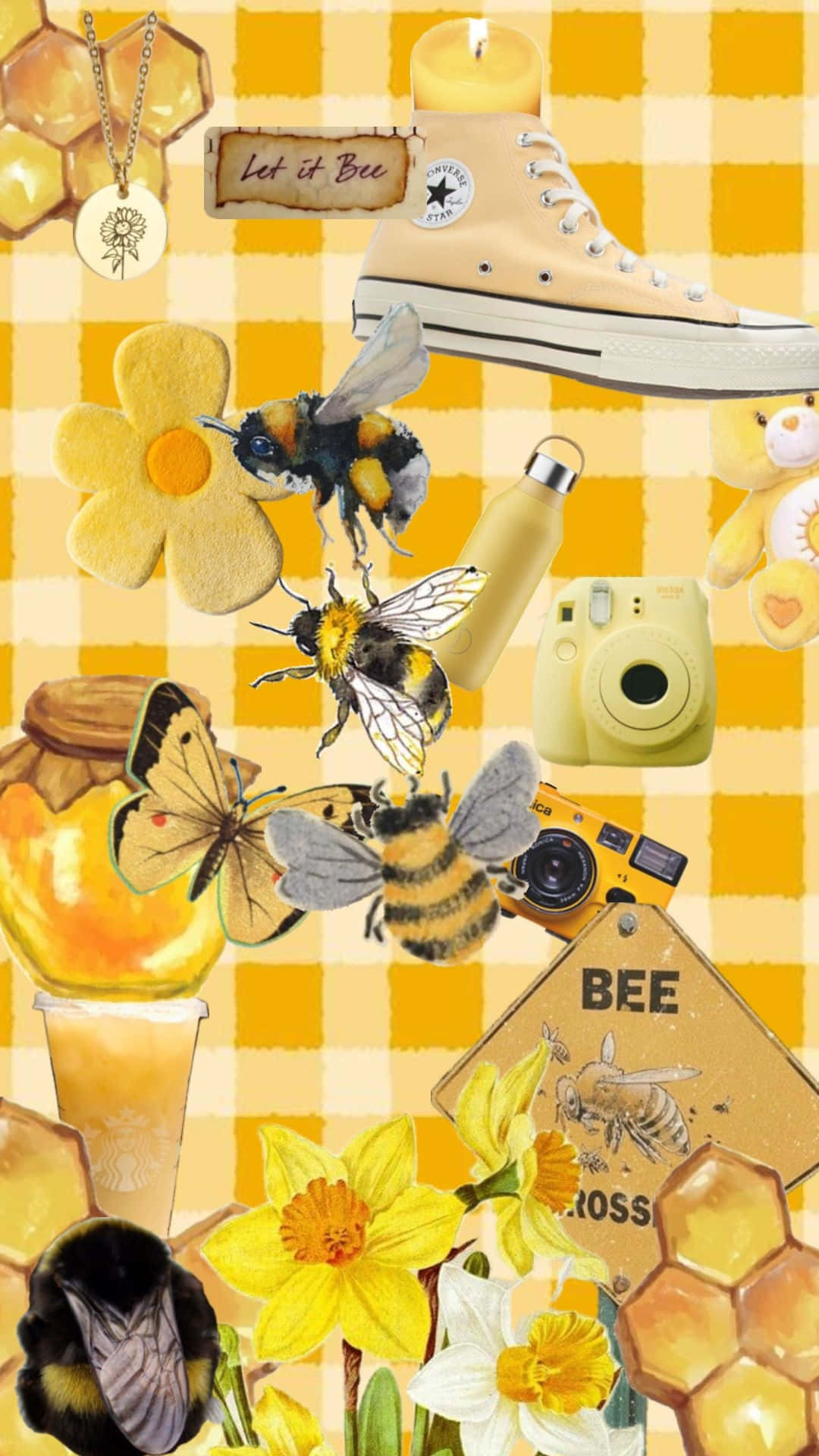 Vintage Bee Aesthetic Collage Wallpaper