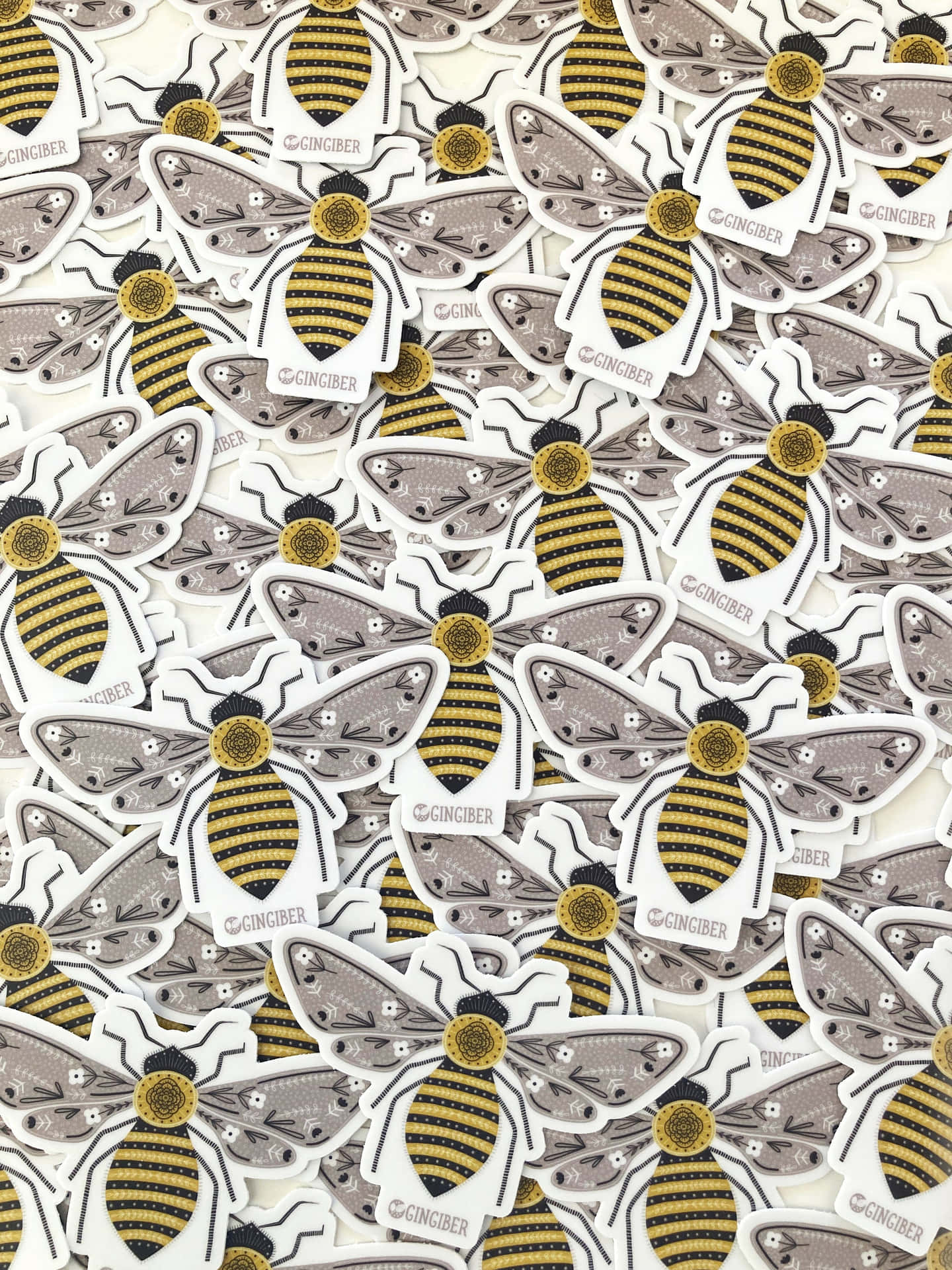 "The buzz of the Vintage Bee" Wallpaper