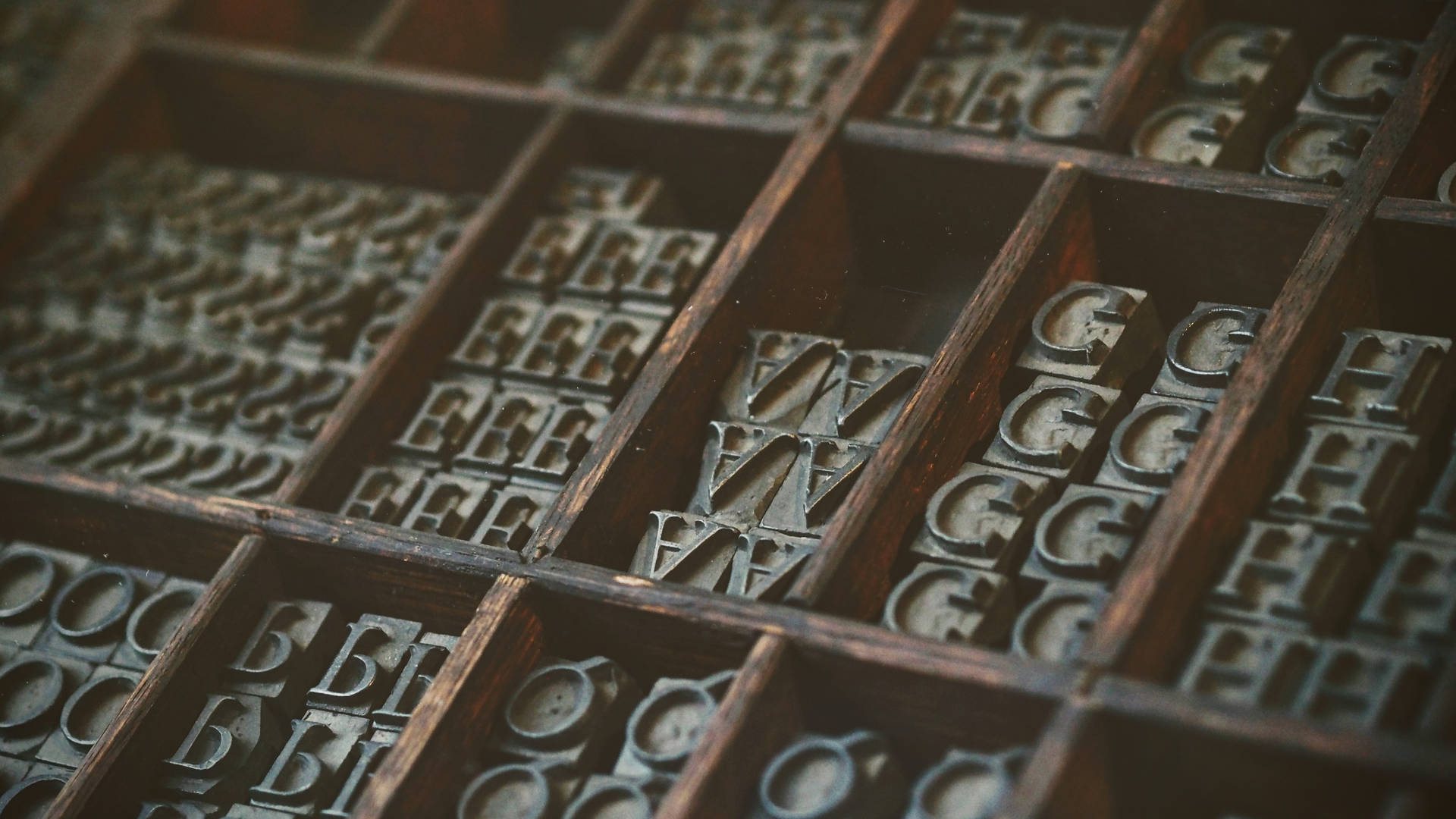 Vintage Block Letterpress Font