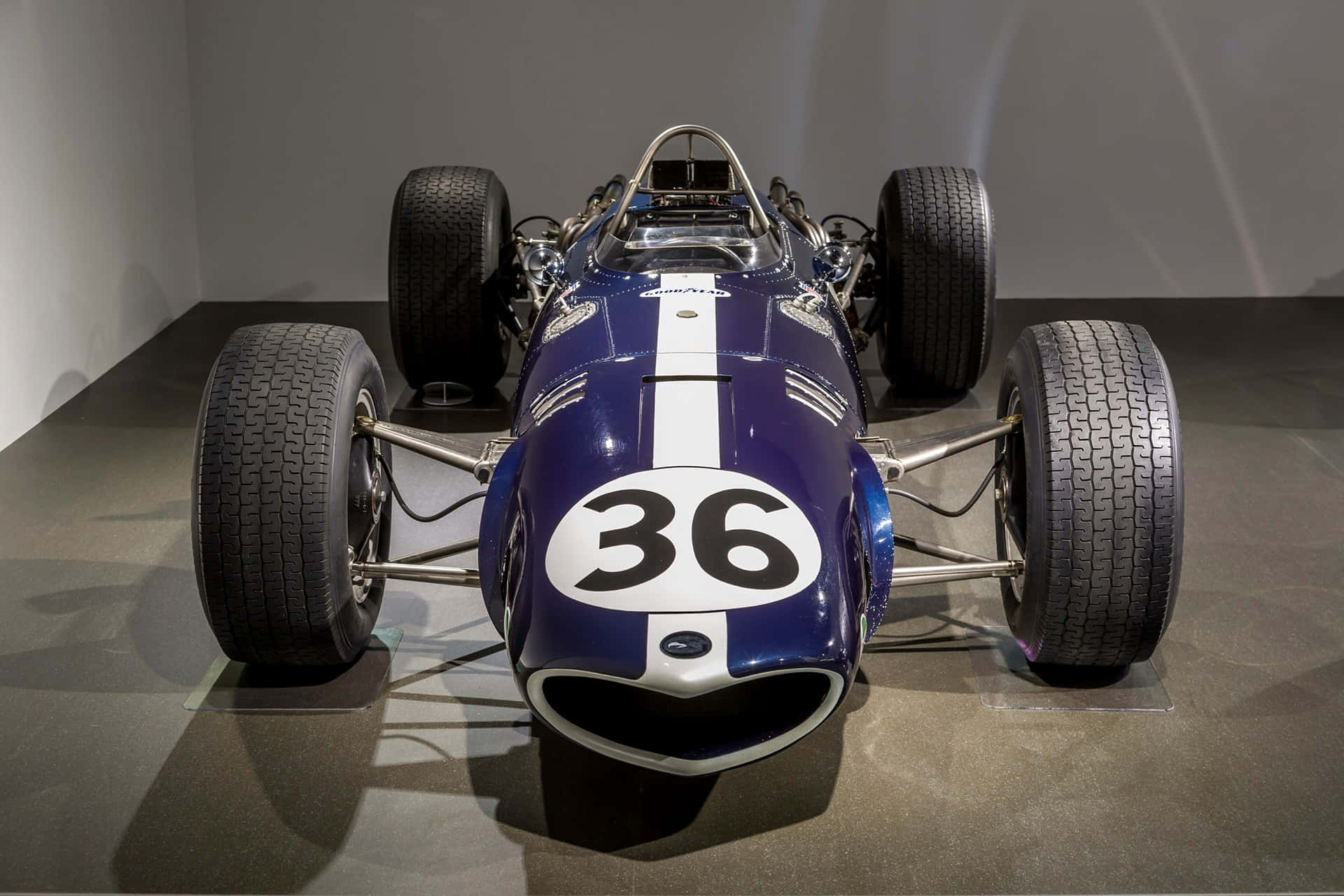 Vintage Blue Racing Car Number36 Wallpaper