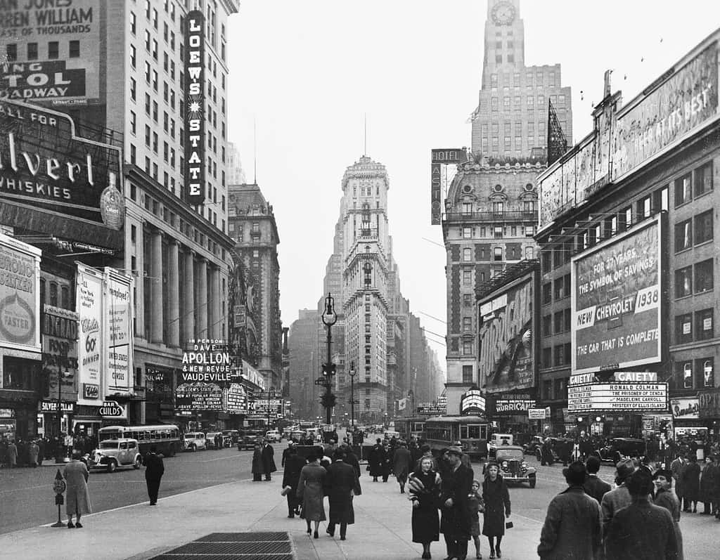 Vintage Broadway Street Scene1930s Wallpaper