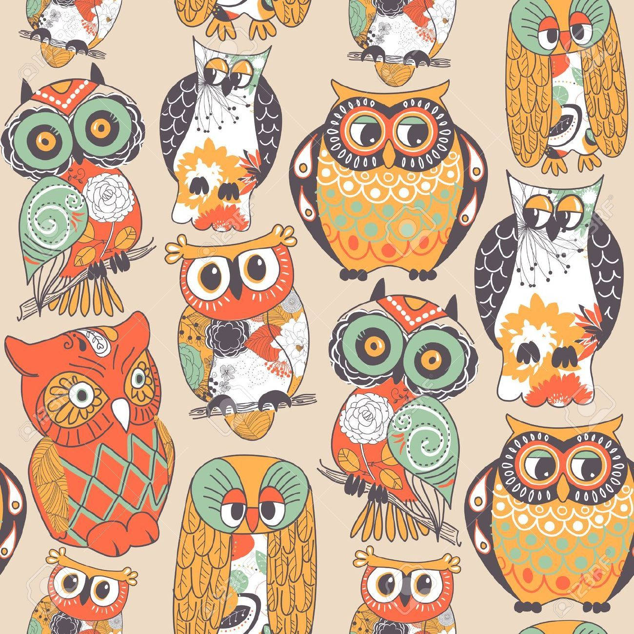Vintage pattern featuring a friendly cartoon owl Wallpaper