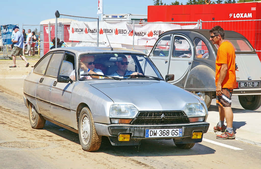 Pameran Mobil Citroen G S Vintage Wallpaper