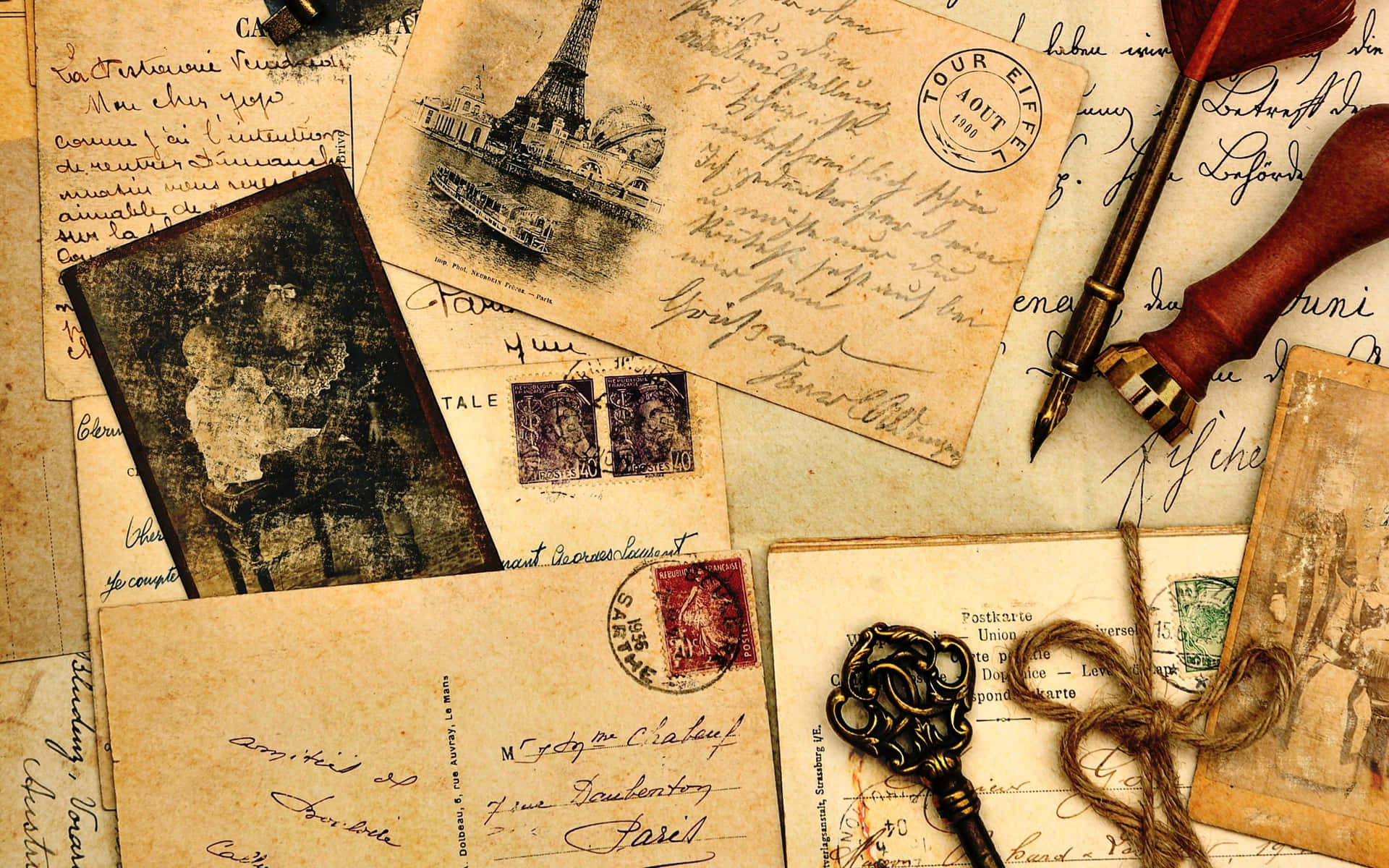 Vintage desktop postkort og brevsortering! Wallpaper
