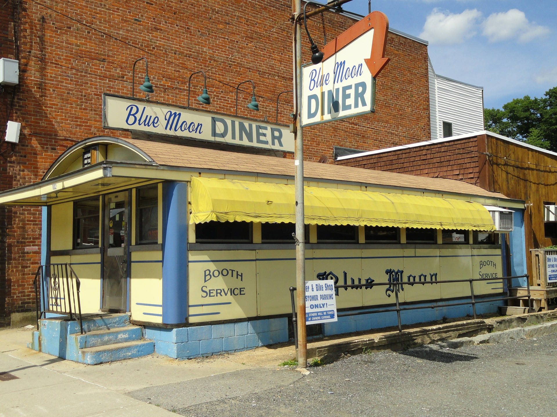 Vintage Diner In Massachusetts