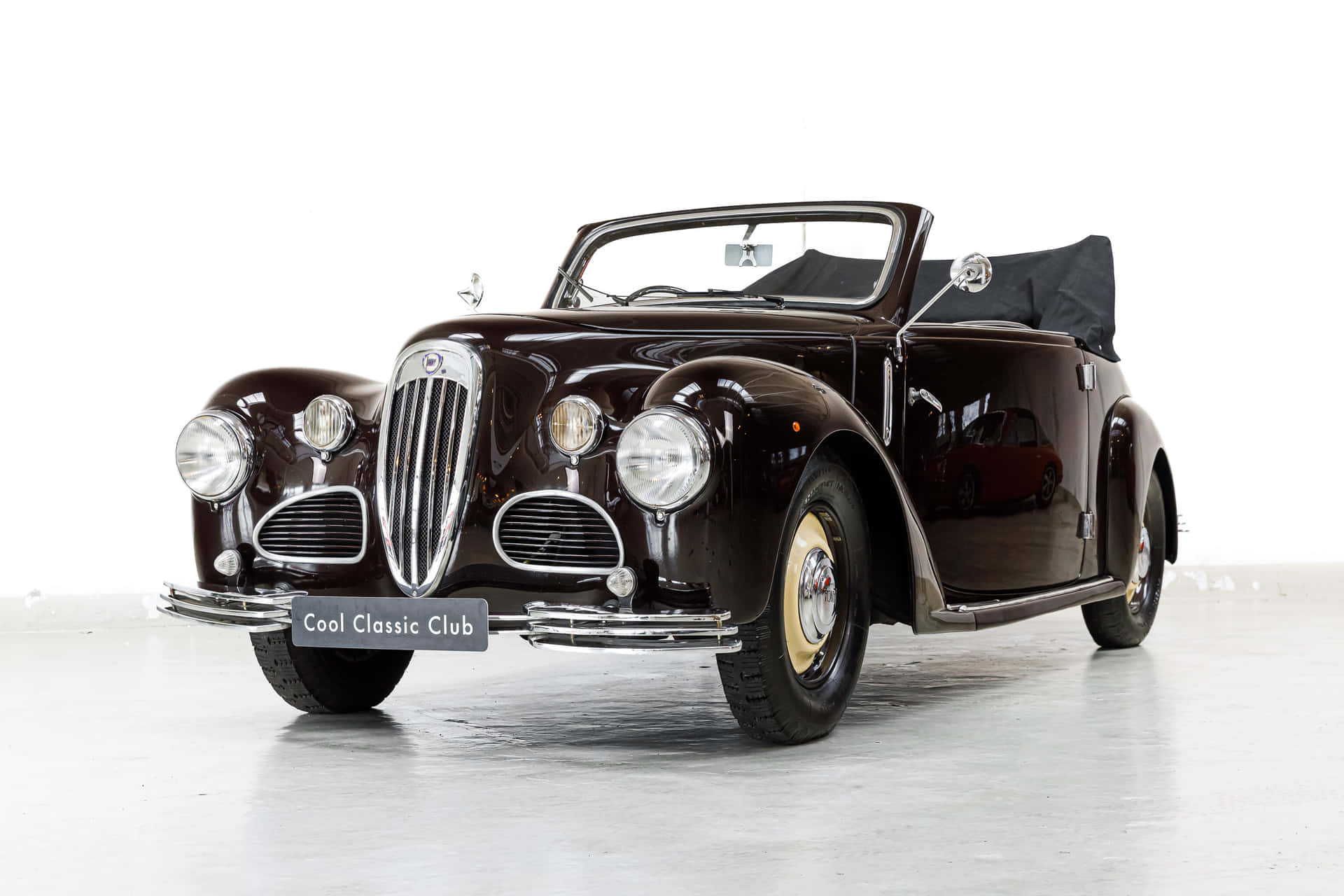 Vintage Landmark: The Lancia Aprilia Sedan Wallpaper