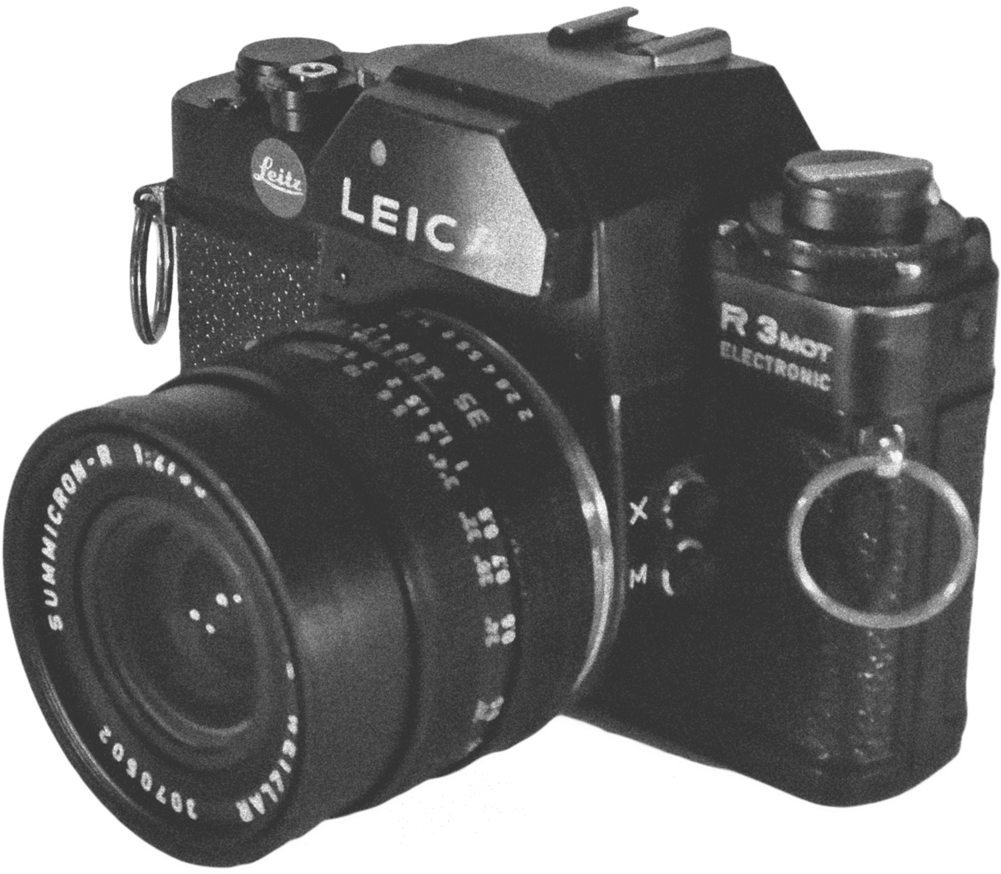 Vintage Leica Camerawith Lens PNG