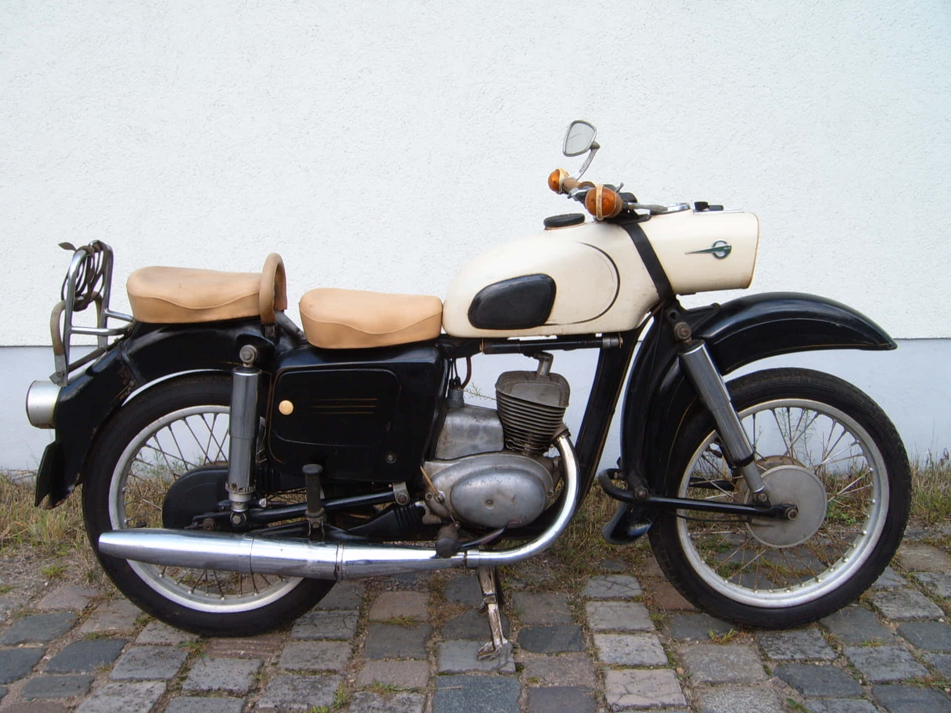 Vintage M Z Motorcycle Parked Wallpaper