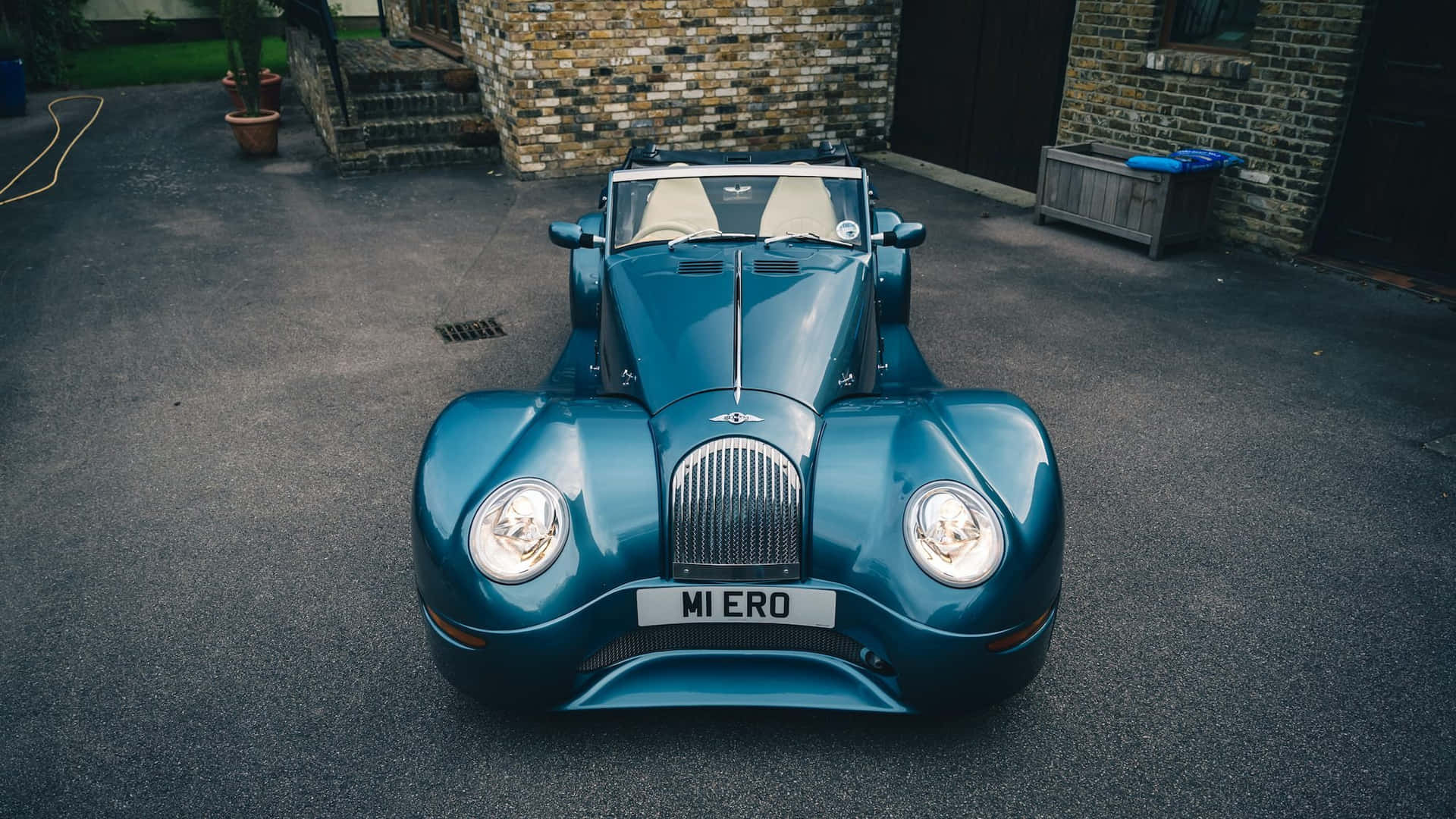 Vintage Morgan Aero 8 In Perfect Condition Wallpaper