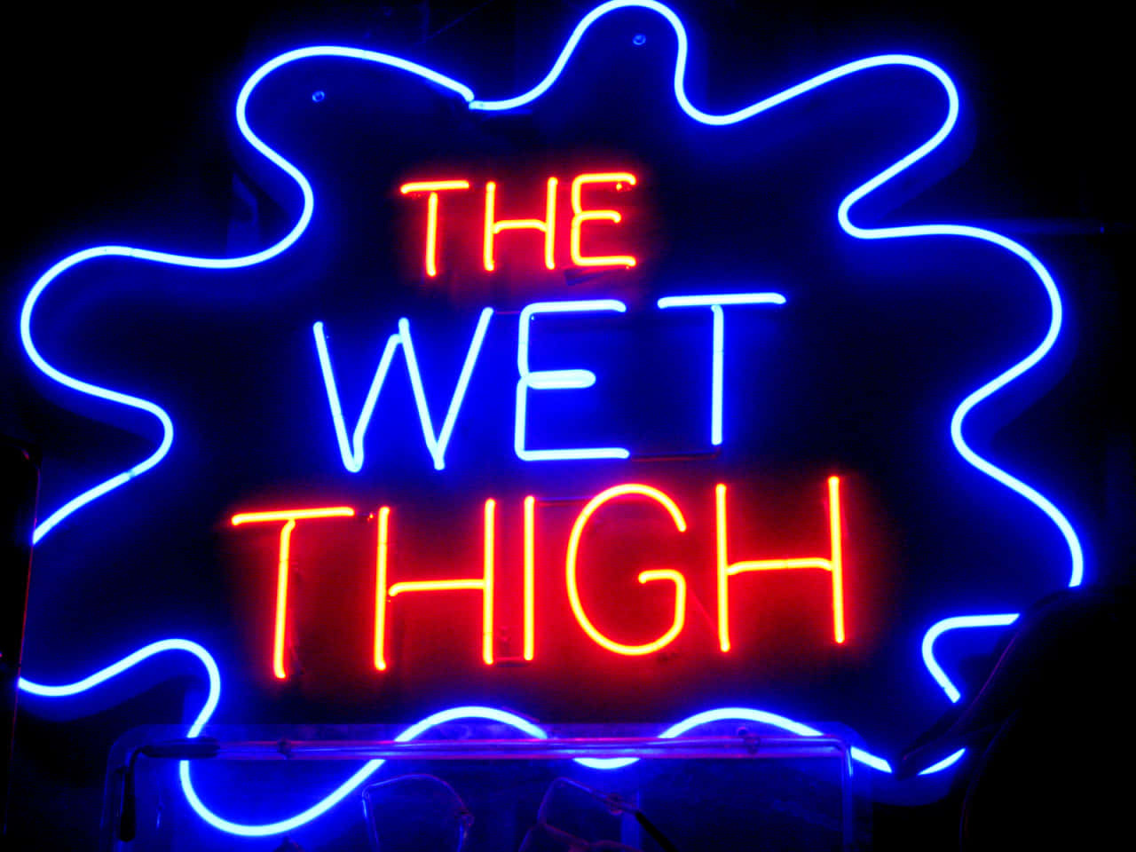 Vintage Neon Sign The Wet Thigh Achtergrond