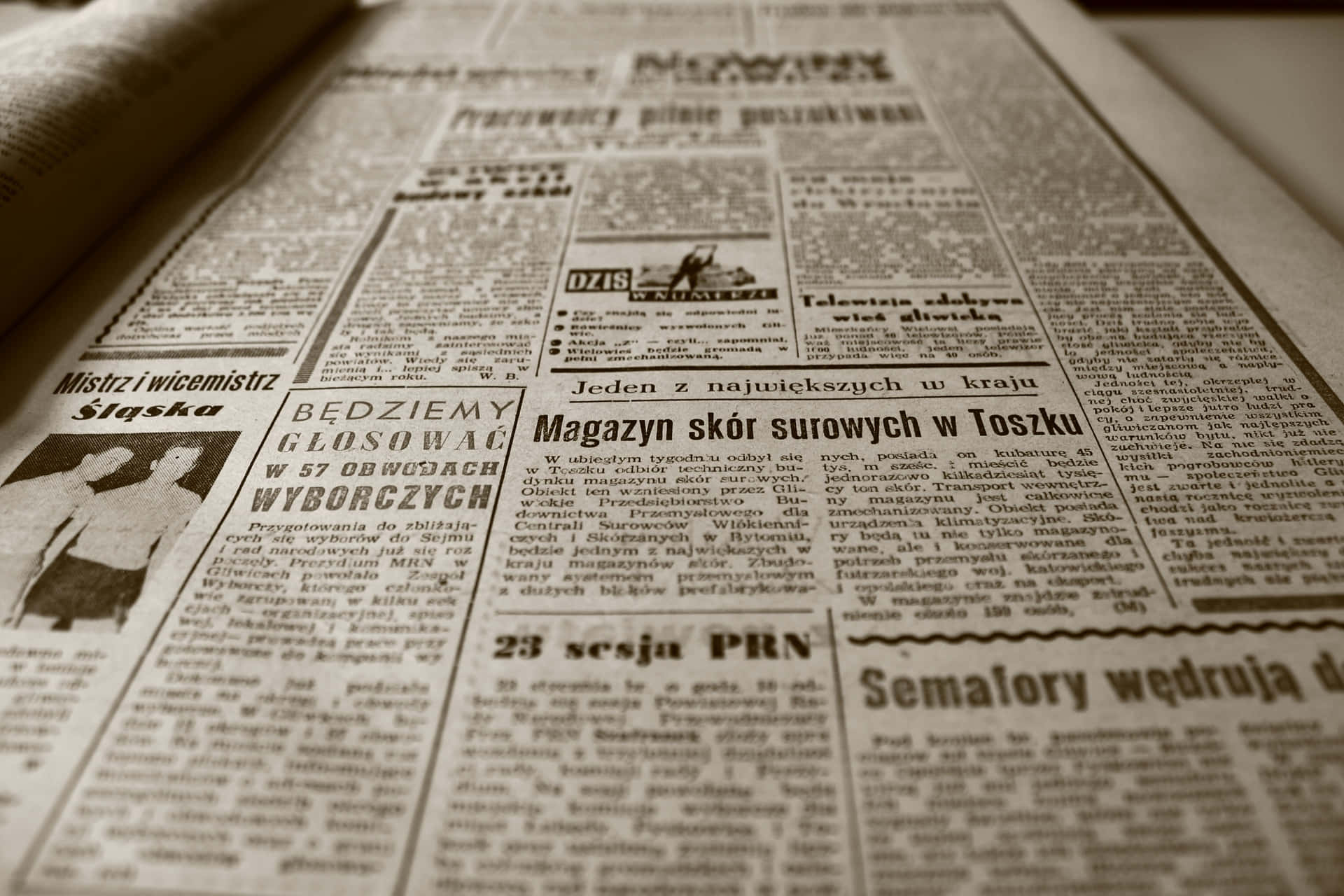 Vintage Newspaper Wallpaper