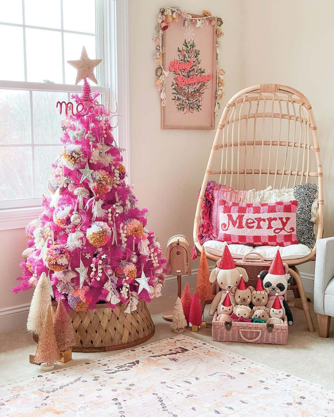 Vintage Pink Christmas Decor Wallpaper