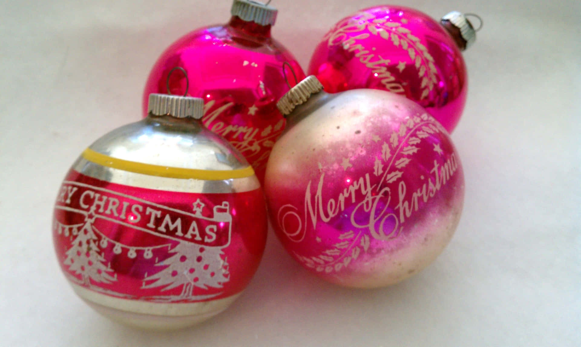 Vintage Pink Christmas Ornaments Wallpaper