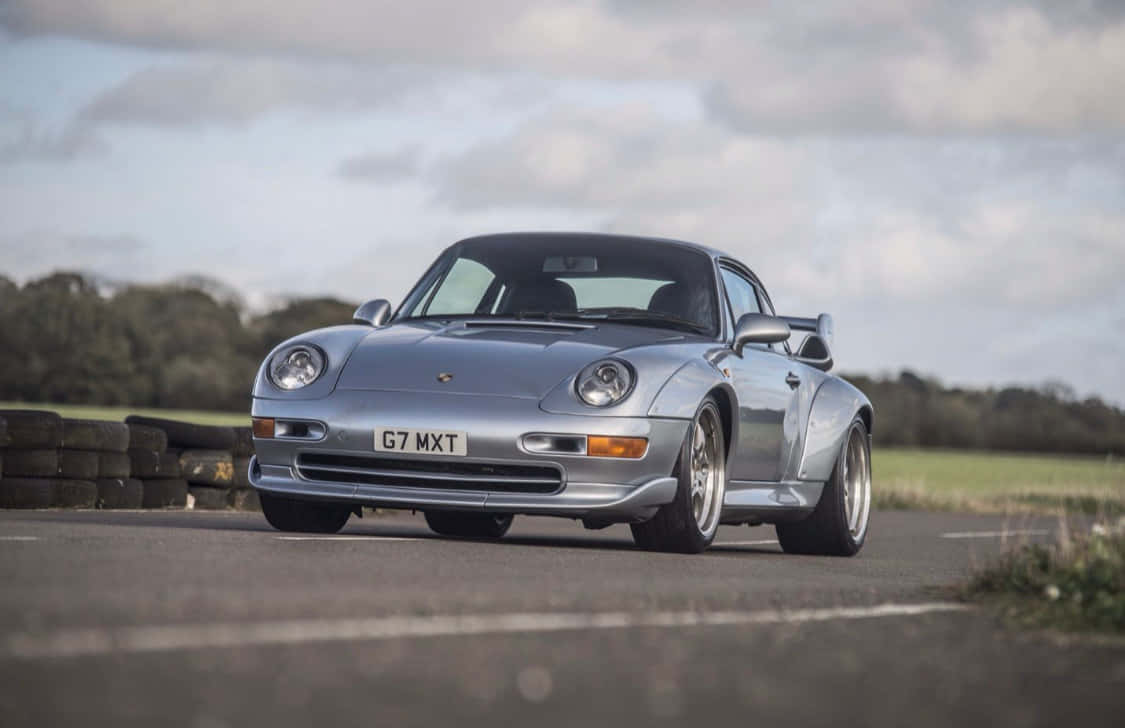 Vintage Porsche 993 In All Its Glory Wallpaper