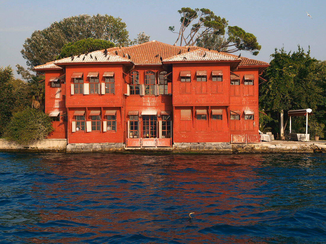 Vintage Red House In Istanbul Wallpaper