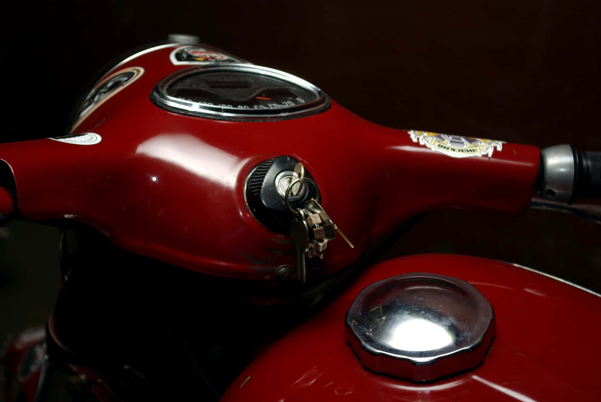 Dasbor Sepeda Motor Jawa Merah Vintage Wallpaper