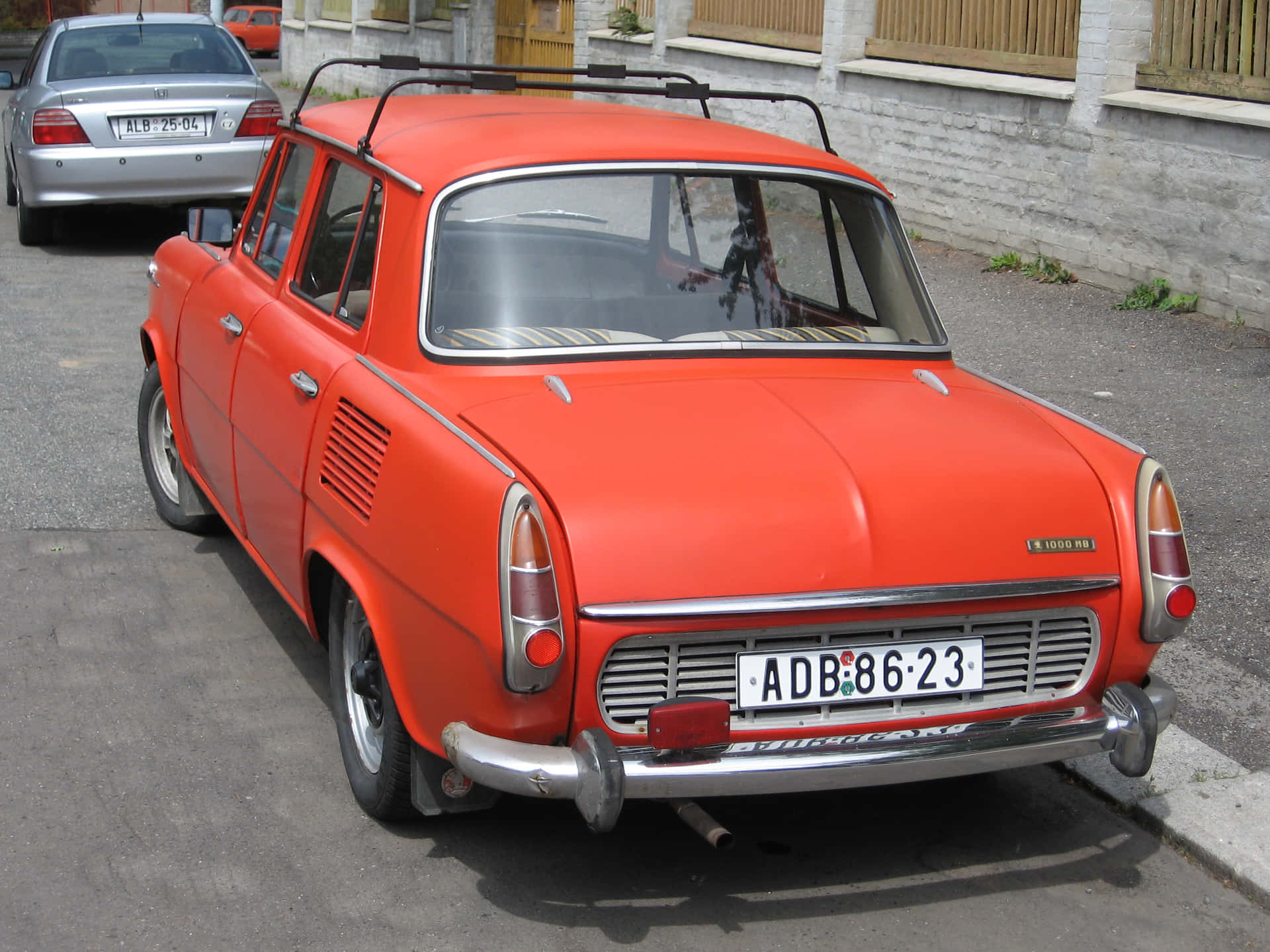 Vintage Rode Skoda 1000 Mb Achtergrond