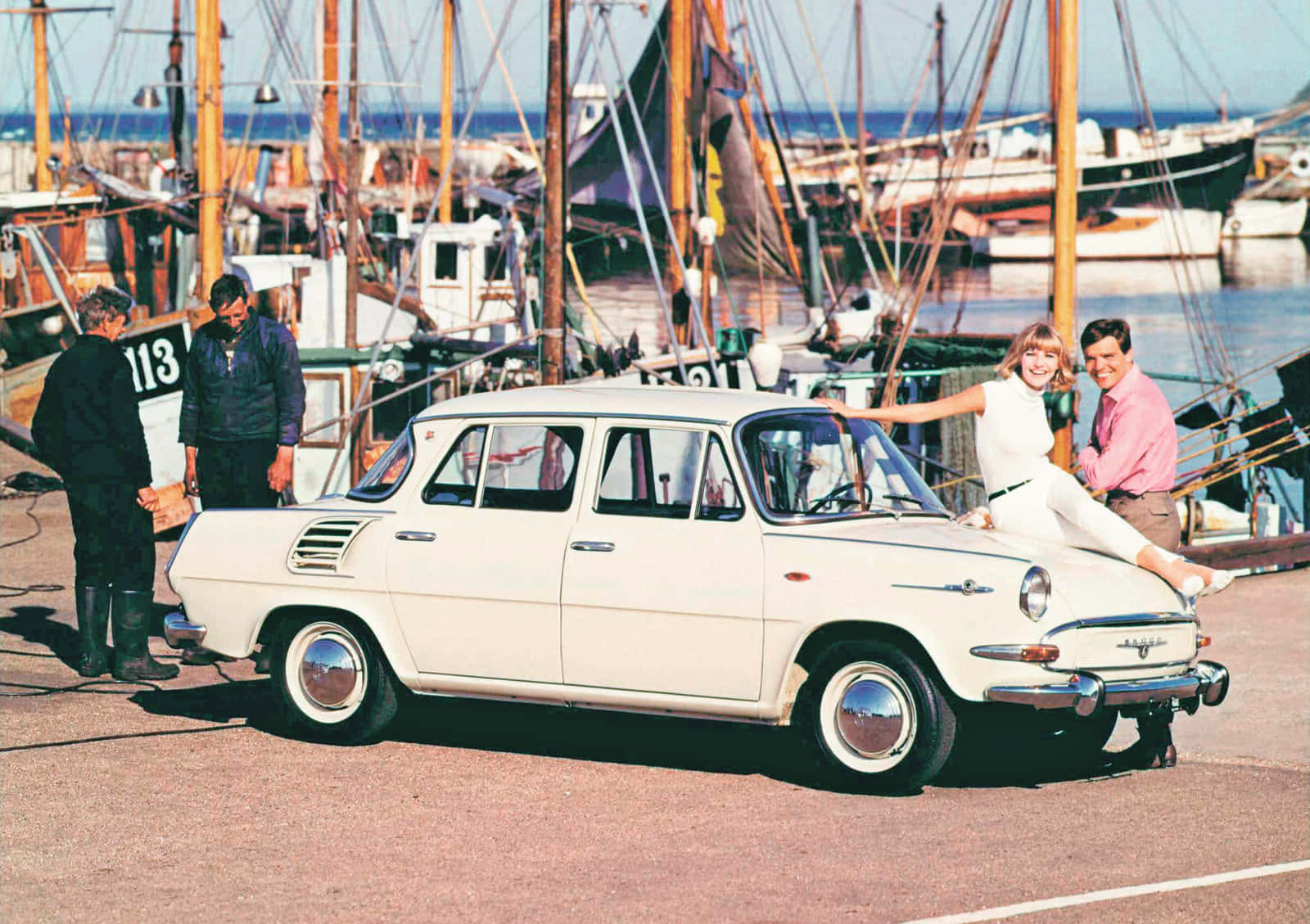 Vintage Skoda 1000 Mb Marina Scene Achtergrond