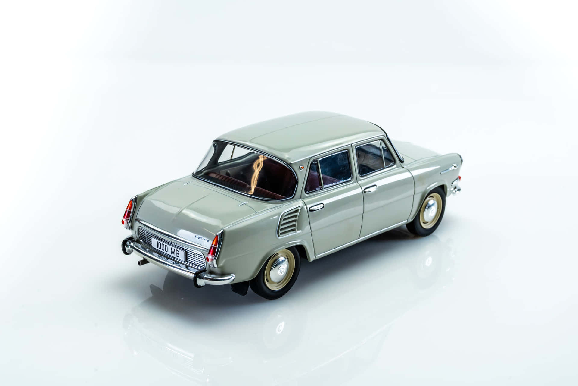 Vintage Skoda 1000 Mb Modelauto Achtergrond