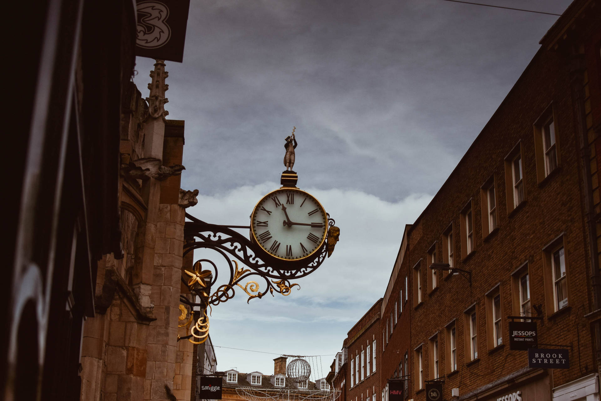 Vintage Street Clock England Picture