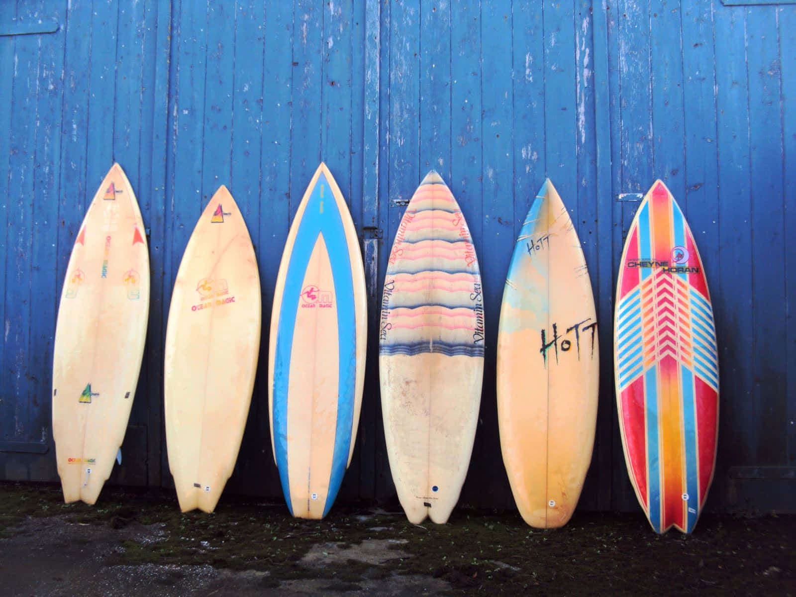 "Heading to the Beach for some Vintage Surf!" Wallpaper