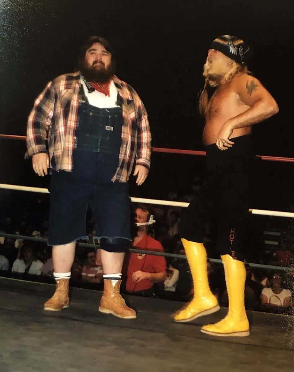 Vintage Wrestling Match Showdown Wallpaper