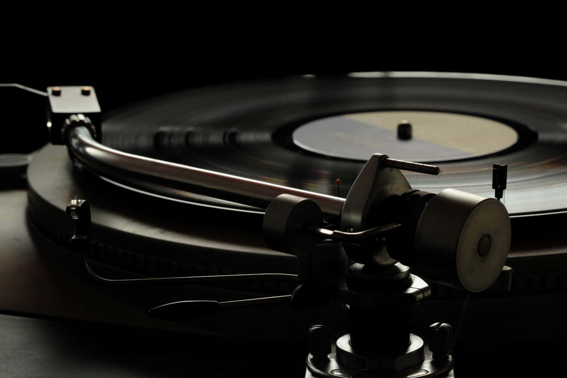 Vinyl_ Record_ Player_in_ Action Wallpaper