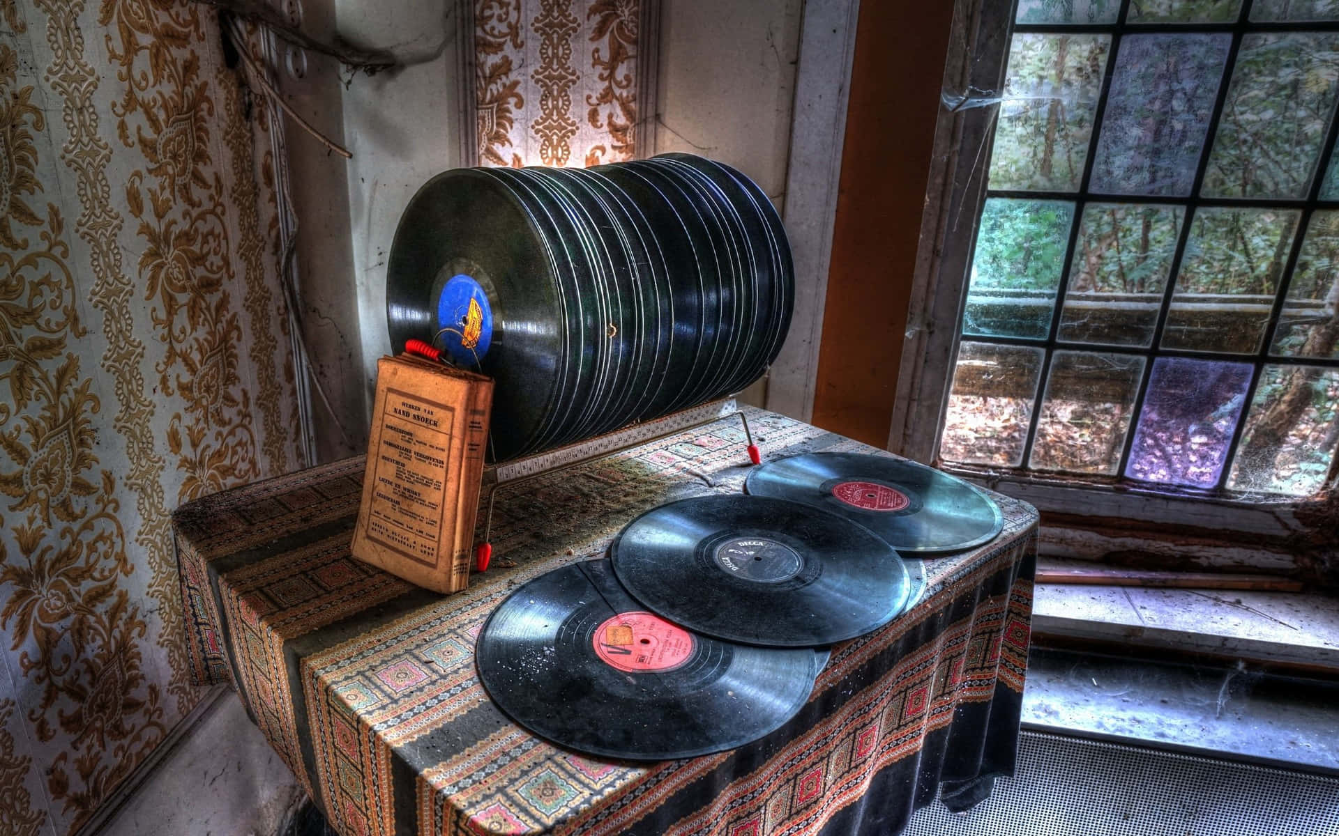 Rediscover The Luster Of Your Favorite Tunes With Vinyl Records Wallpaper