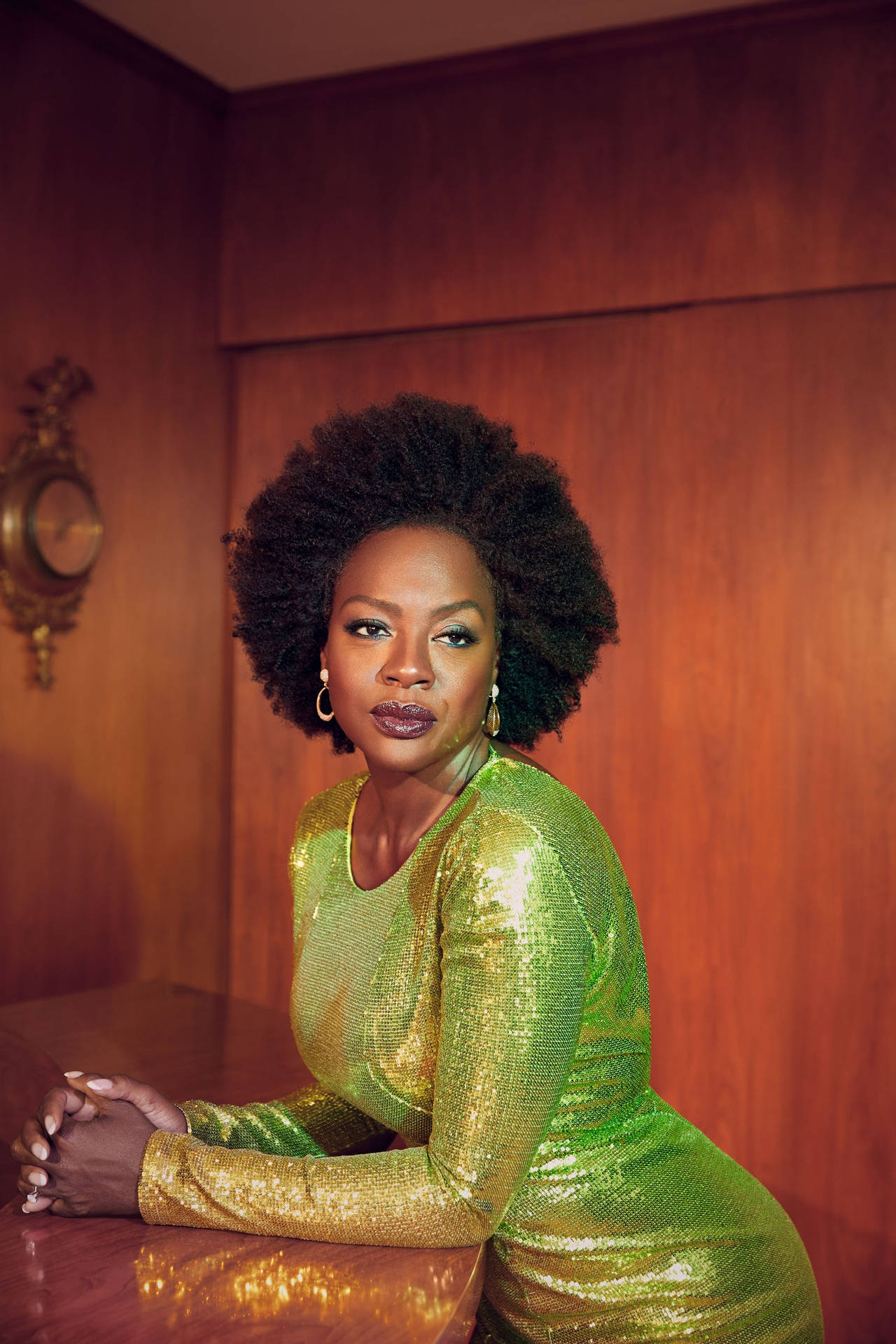 Violadavis Vackra L'officiel Usa-fotografering. (this Would Be A Title Or Caption For A Wallpaper Featuring Viola Davis From Her Photoshoot With L'officiel Usa Magazine.) Wallpaper