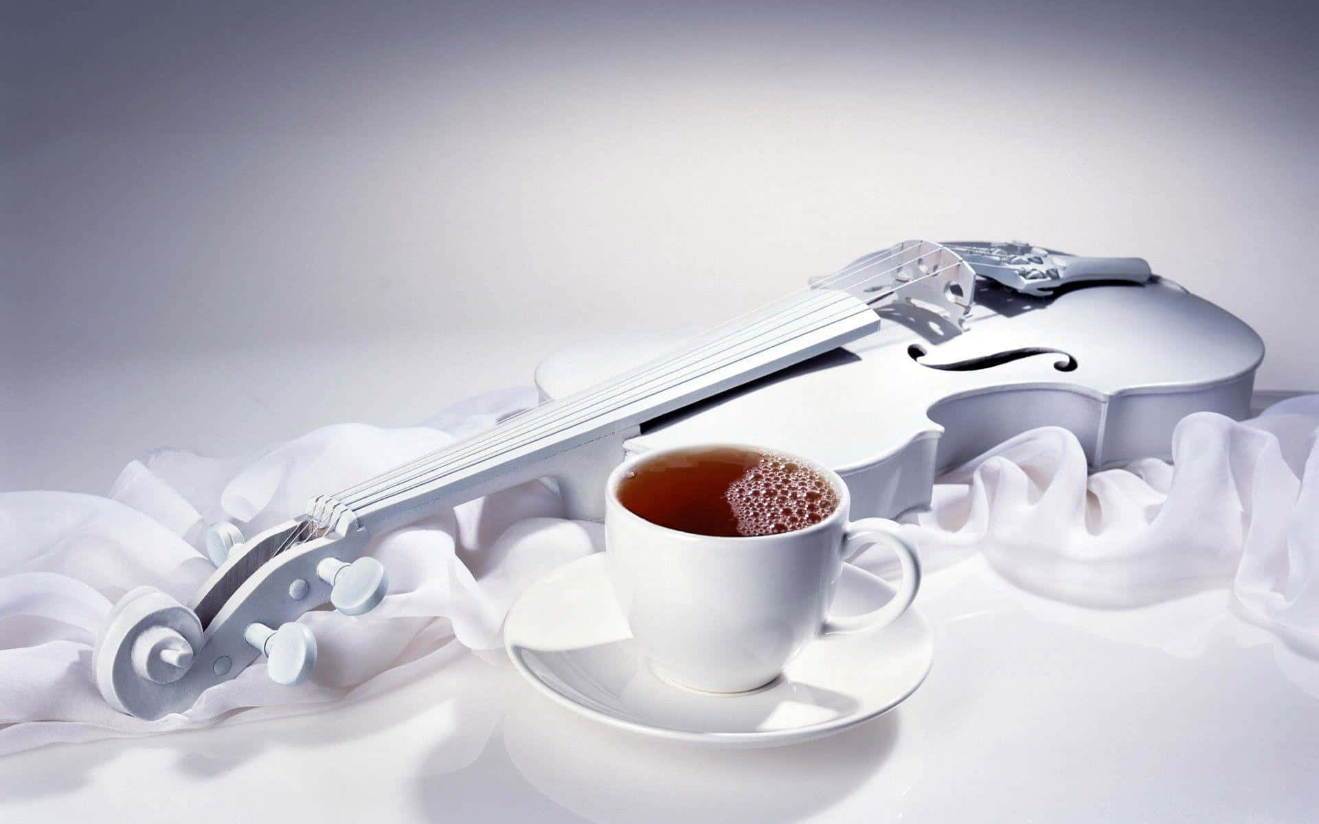 Immaginedi Un Violino Bianco Con Una Tazza Di Caffè