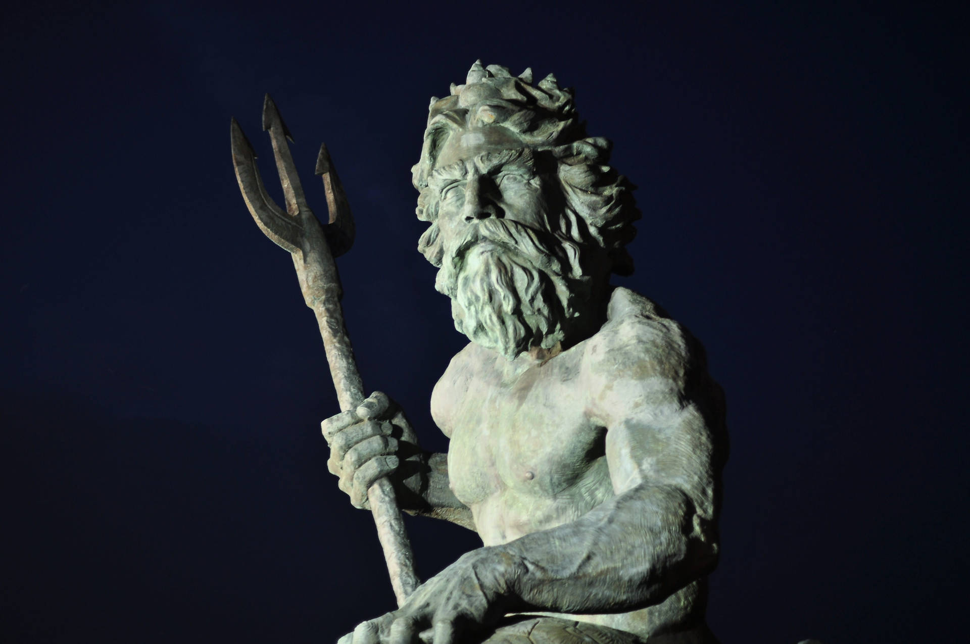 Nahaufnahmeder King-neptune-statue In Virginia Beach Wallpaper