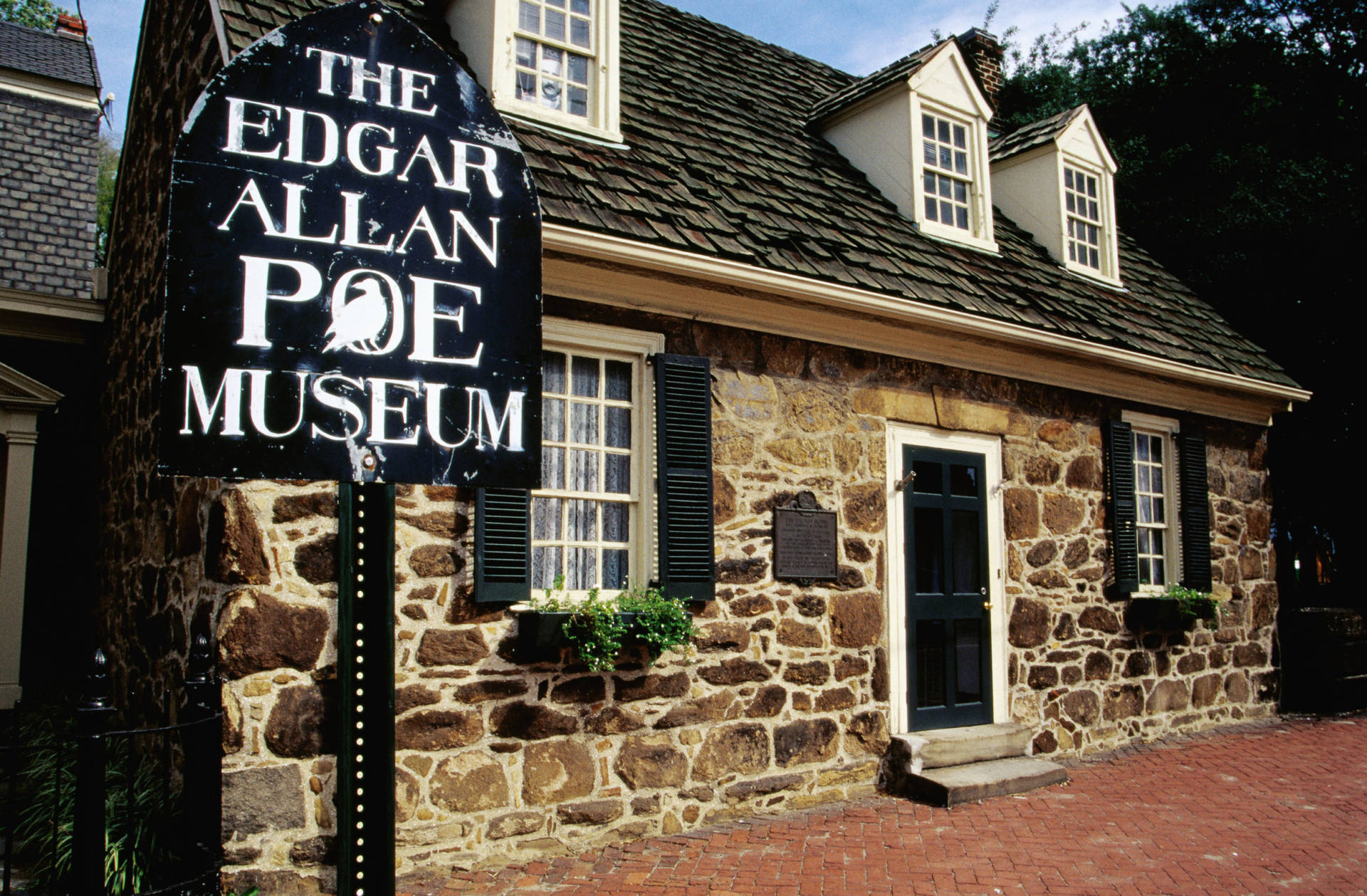 Virginia Edgar Allan Poe Museum Wallpaper