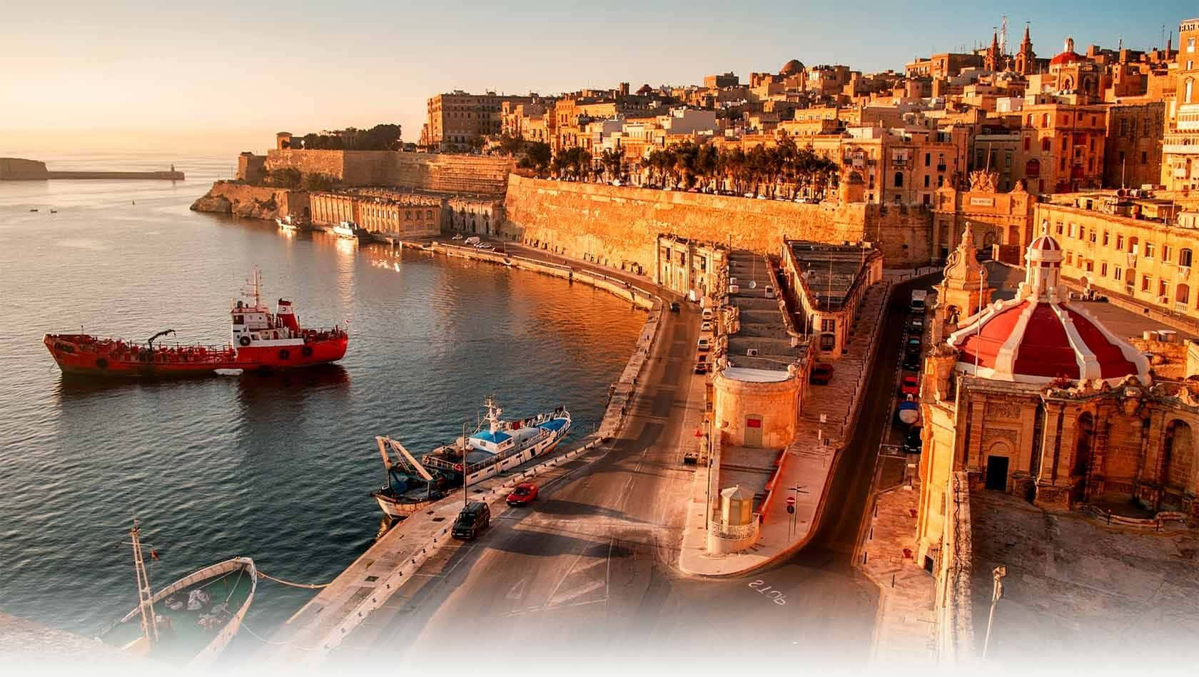 Vistapanorámica De La Costa De Malta.