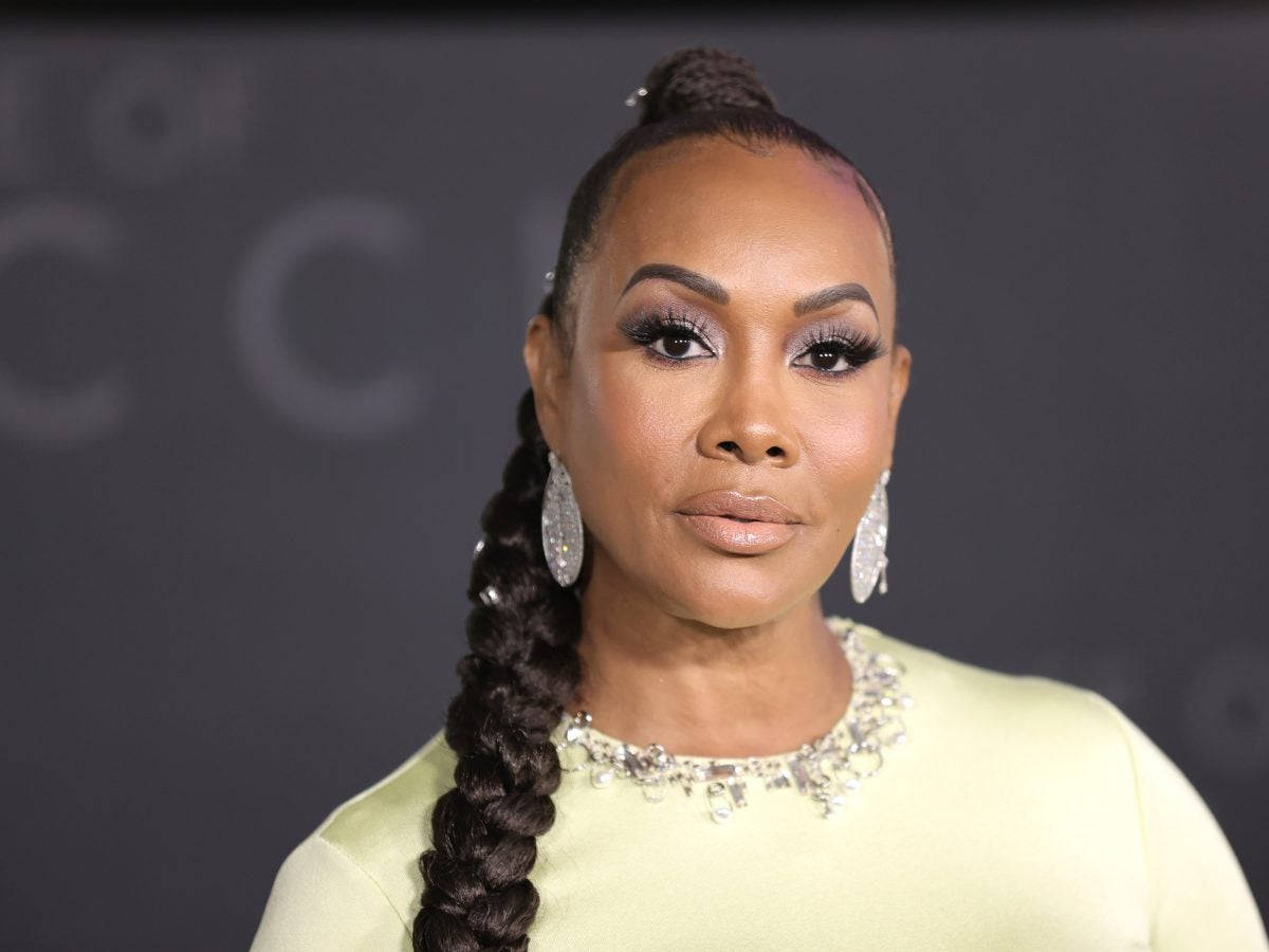 Vivica Fox Showing Off Her Stunning Braid Hairstyle Wallpaper