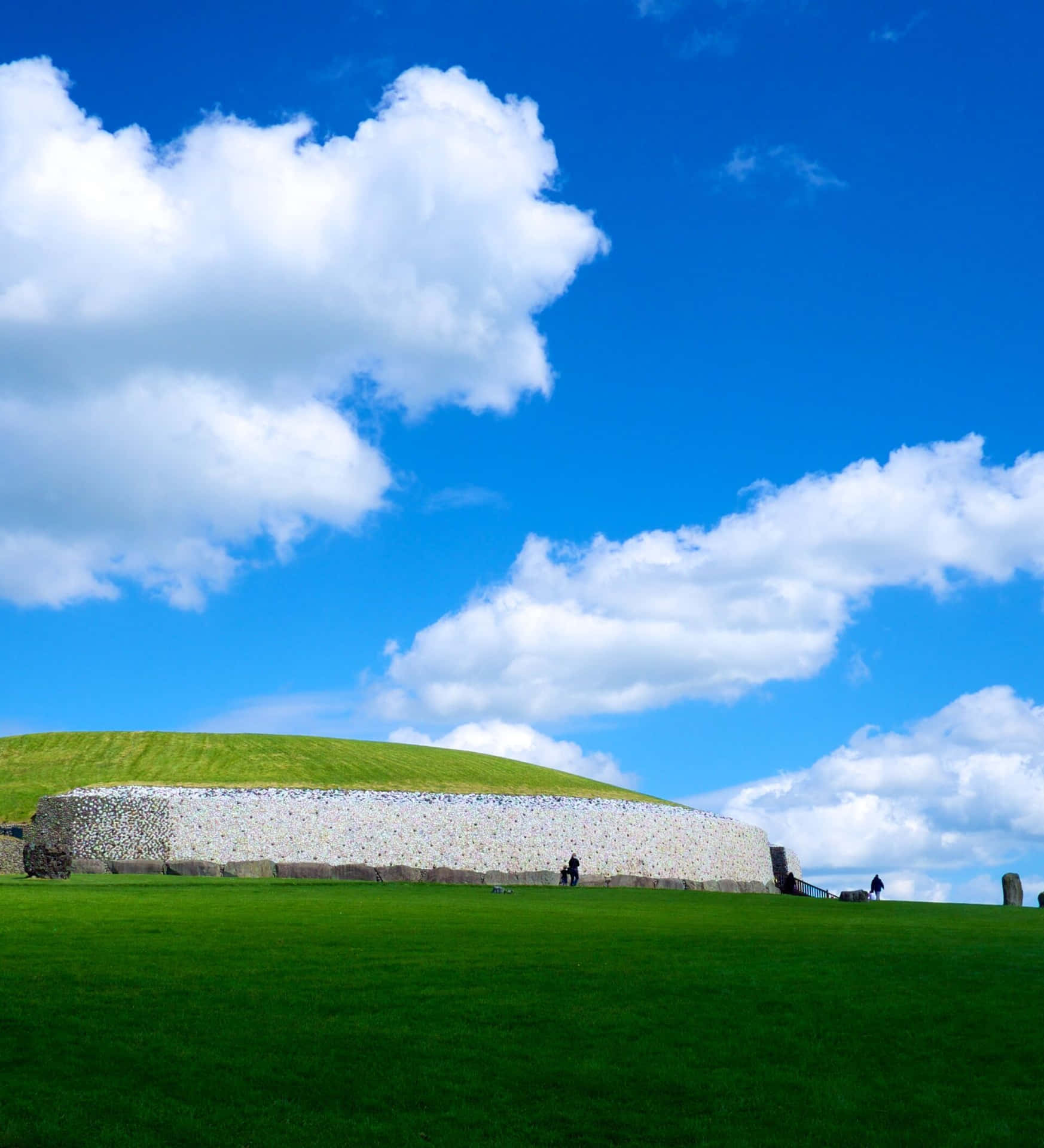 Vivid Newgrange With Blue Sky Wallpaper