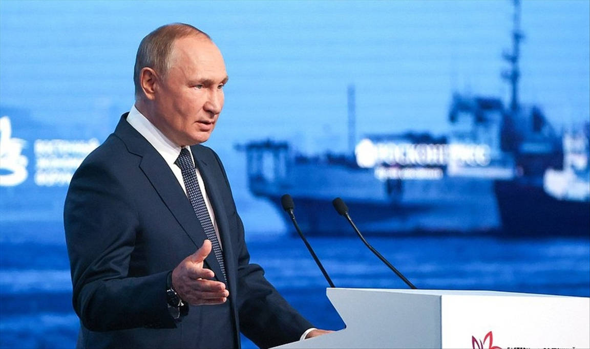 Vladimir Putin Giving Speech Wallpaper