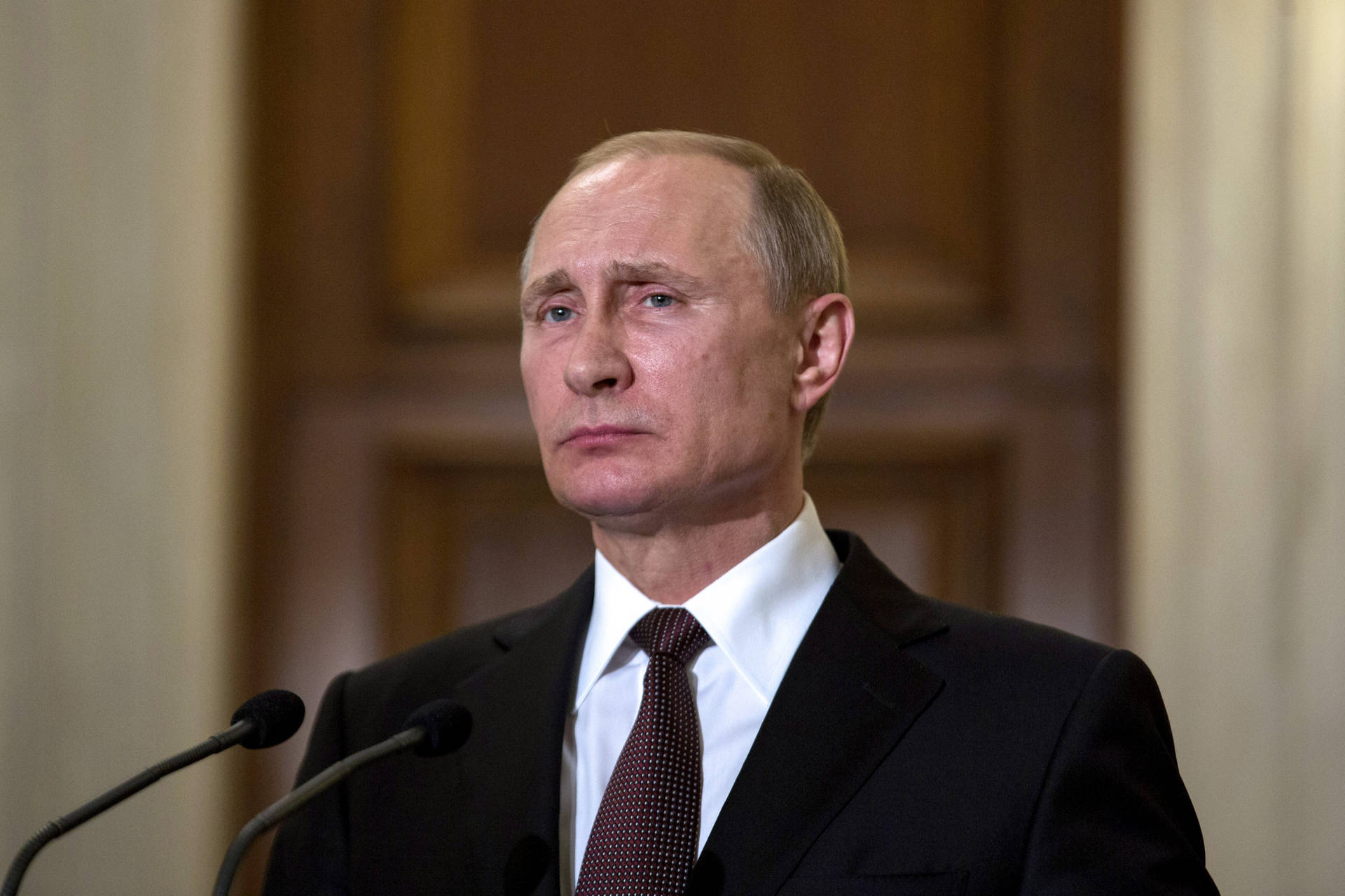 Vladimir Putin On Podium Wallpaper