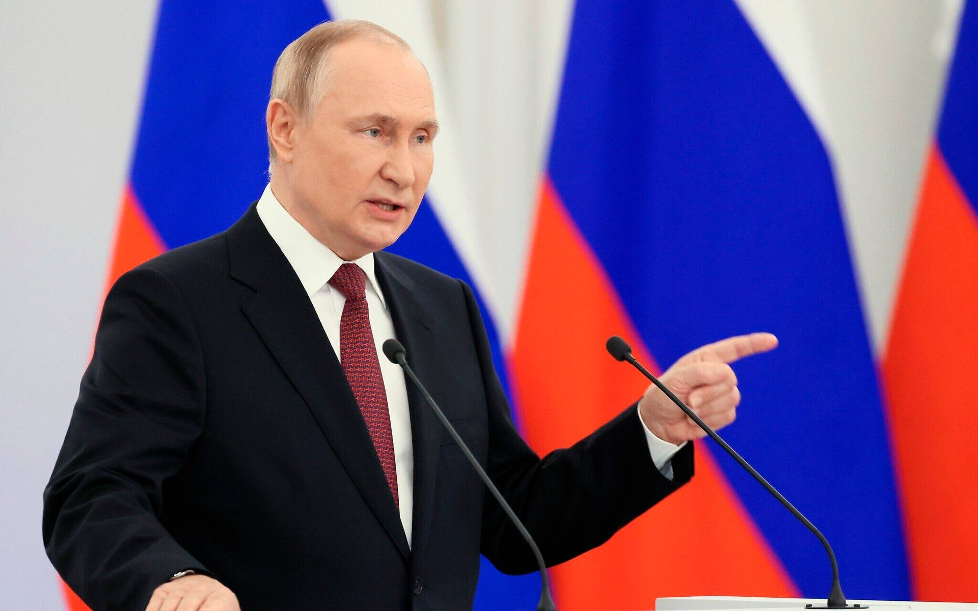 Vladimir Putin Pointing To His Left Wallpaper