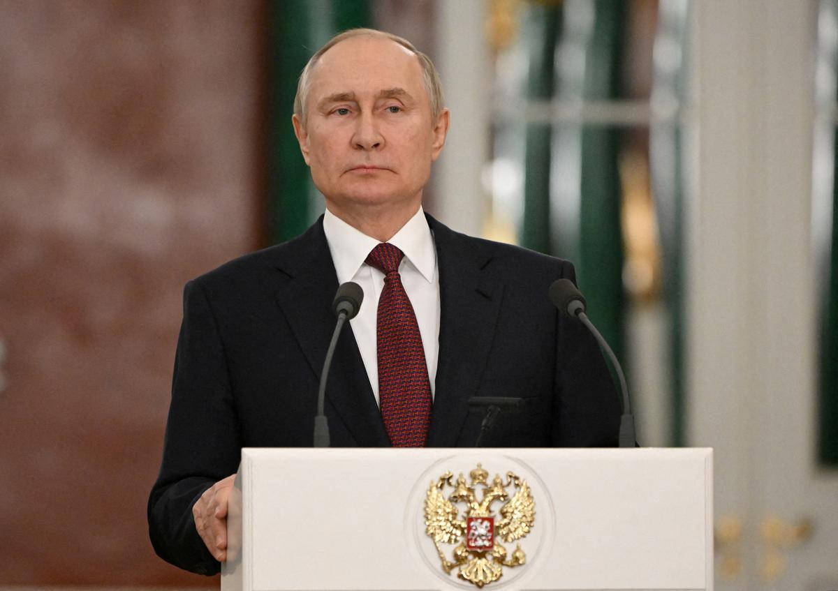 Vladimir Putin With White Podium Wallpaper