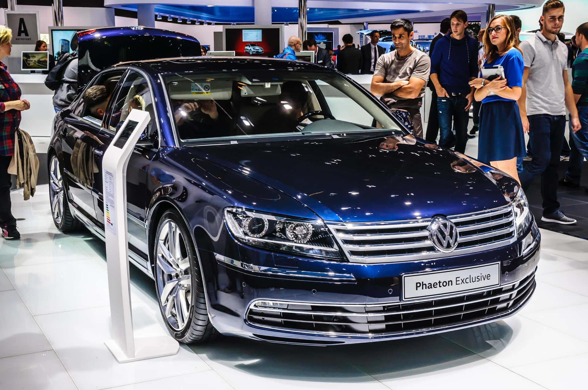 Volkswagen Phaeton Exclusive Au Salon De L'auto Fond d'écran