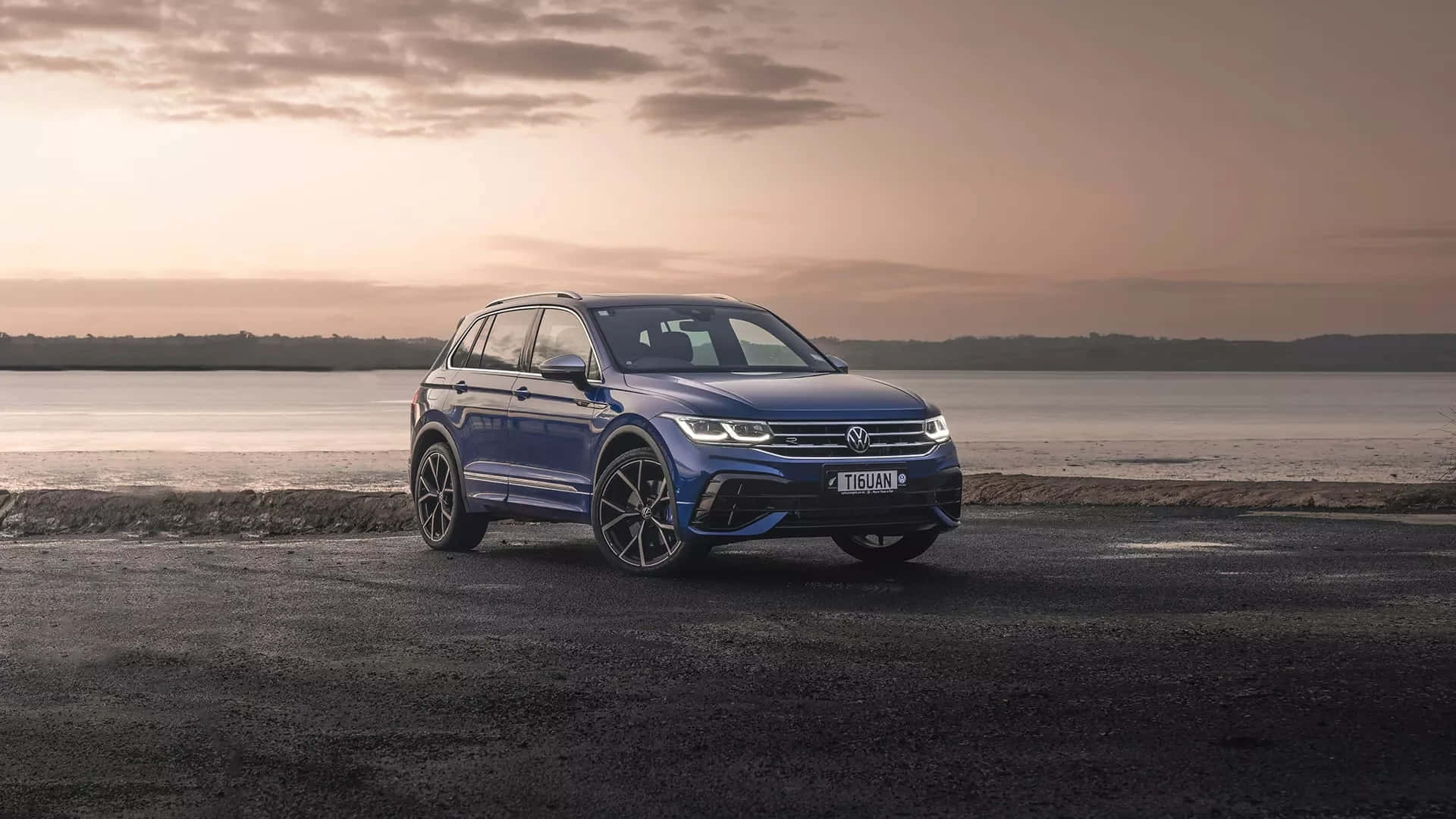 Volkswagen Tiguan Décor De Coucher De Soleil Fond d'écran