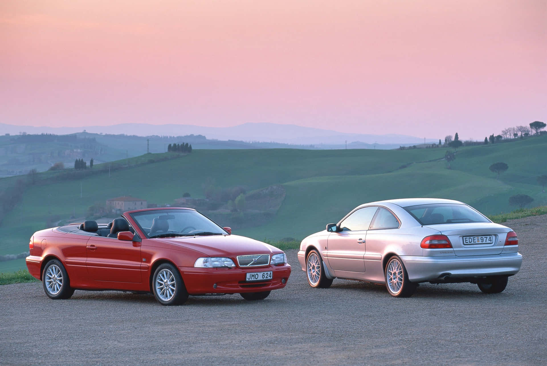 Volvo C70 - The Epitome Of Luxury And Performance Wallpaper