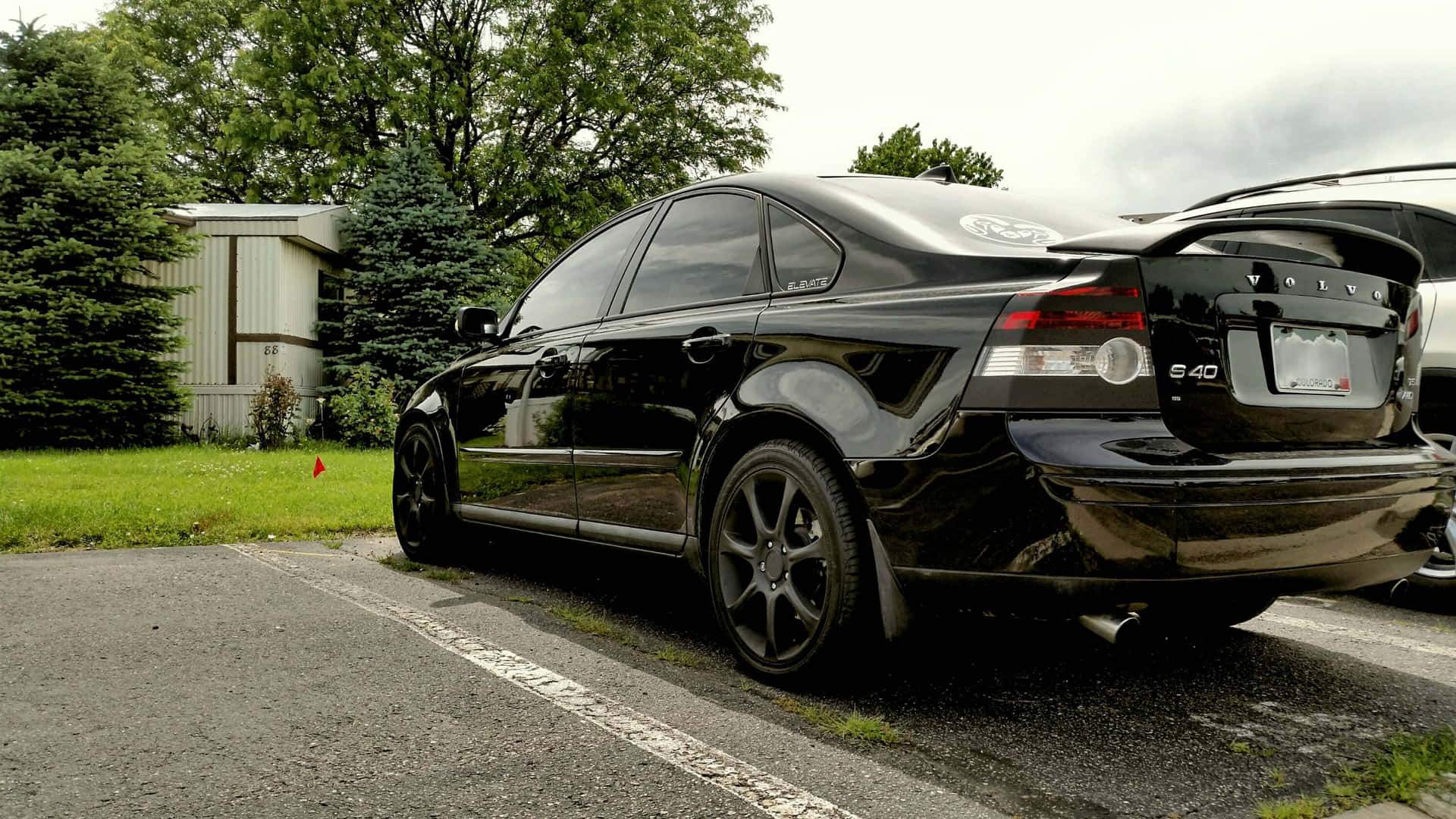 Volvo S40 Sleek On The Open Road Wallpaper