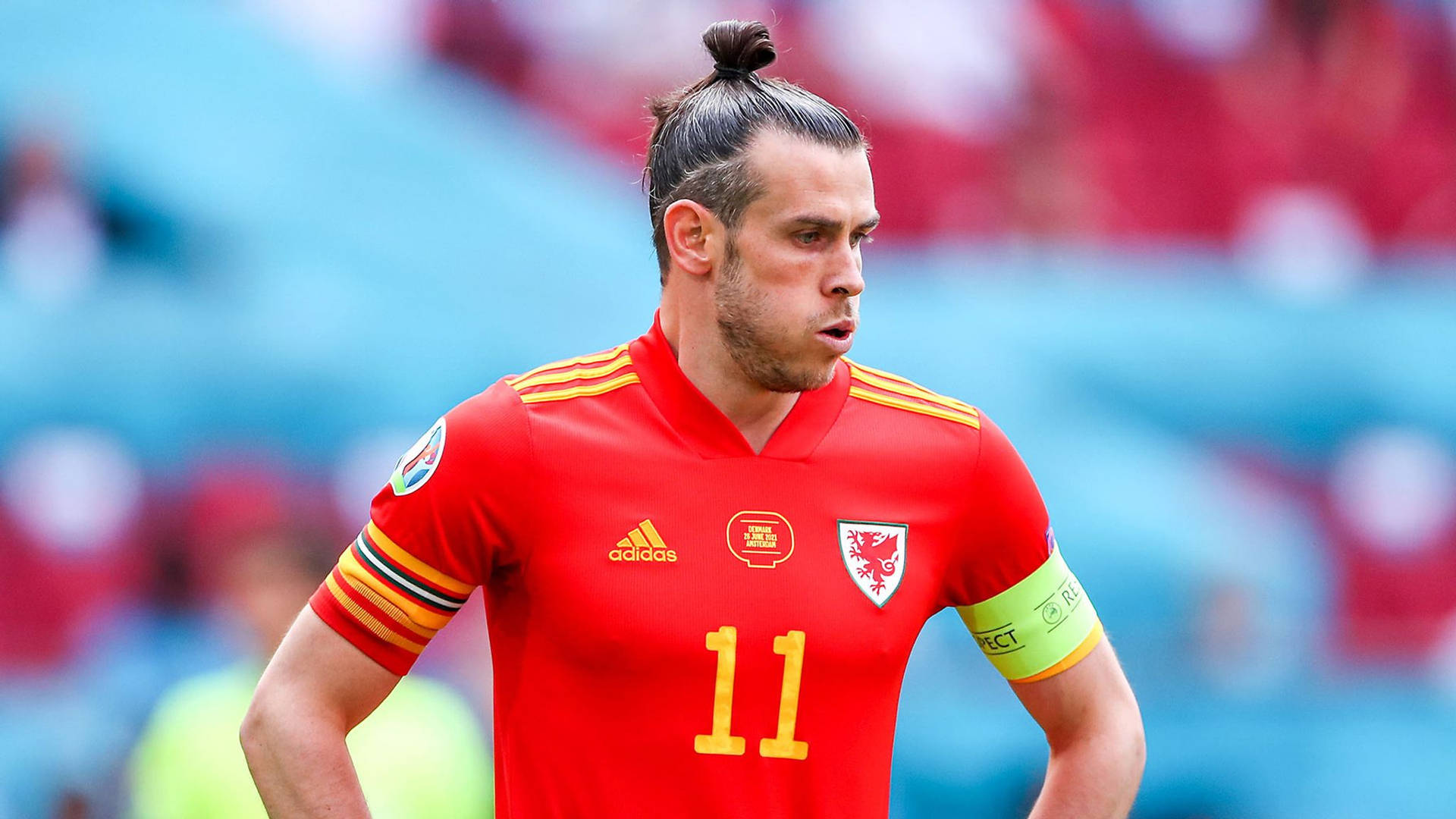 Wales National Football Team Huffing Bale Picture