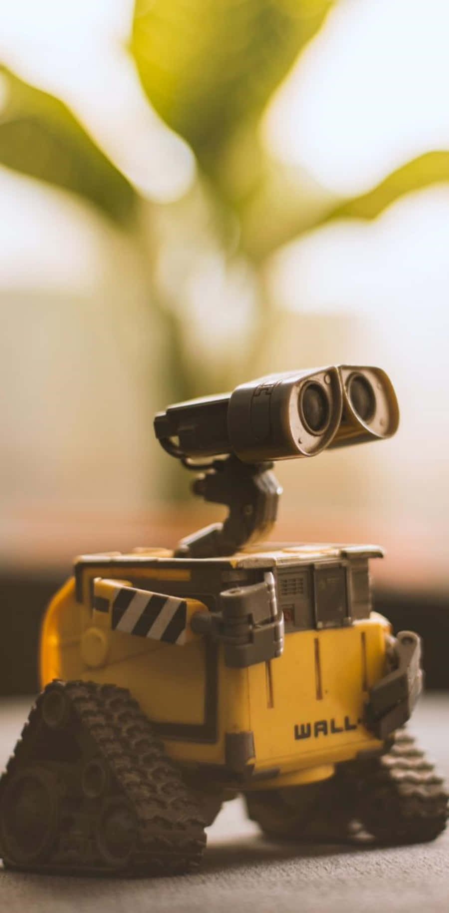 Wall E Iphone Action Figure Toy Wallpaper
