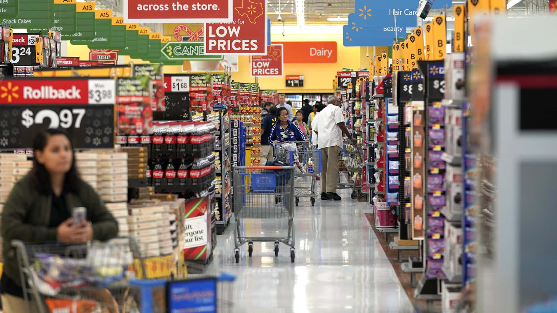 Walmart Shoppers Find the Best Deals