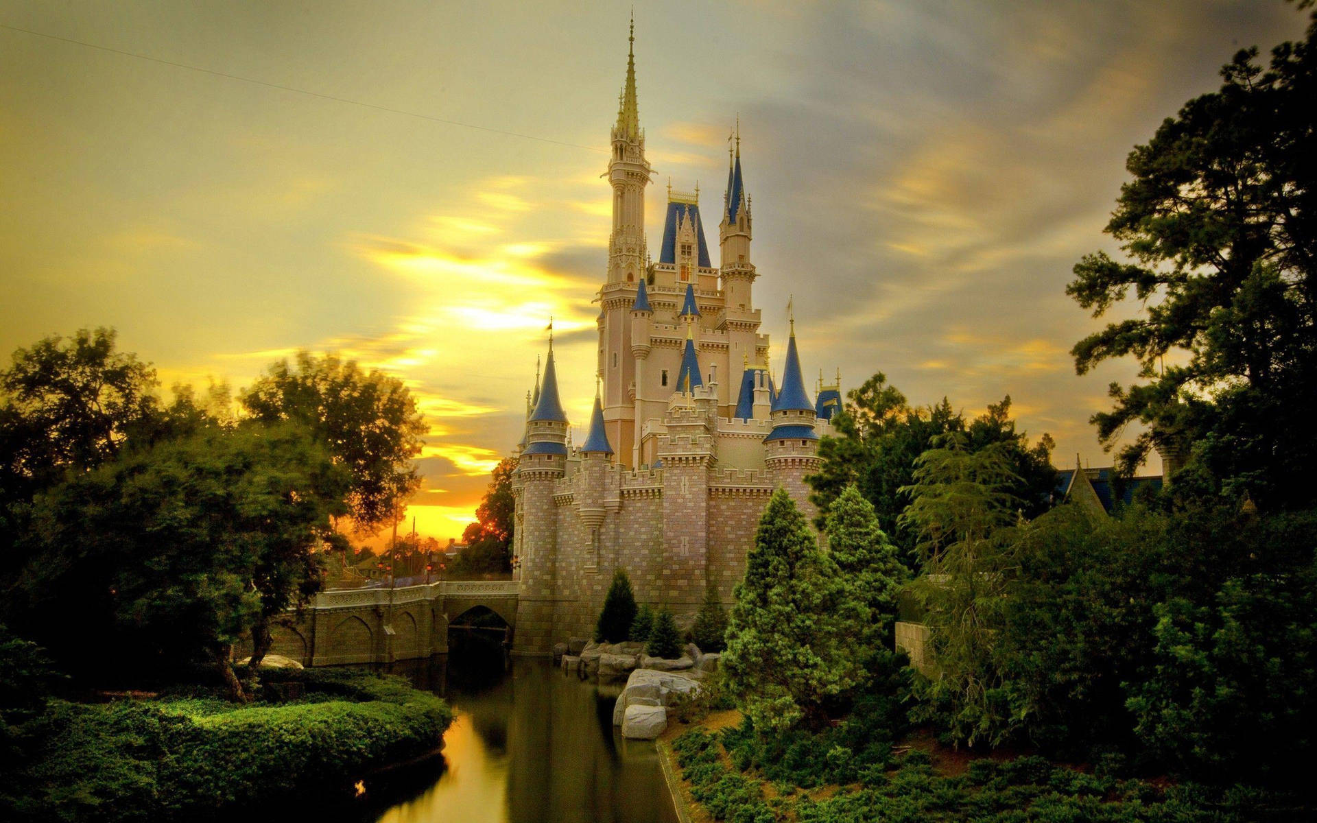 Brilhoaconchegante Do Castelo Da Disney. Papel de Parede